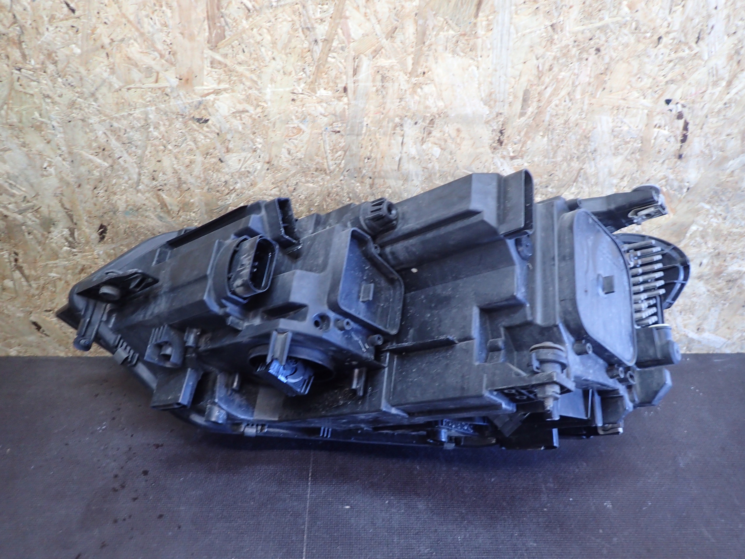 light front right VW TOURAN 15- FULL LED