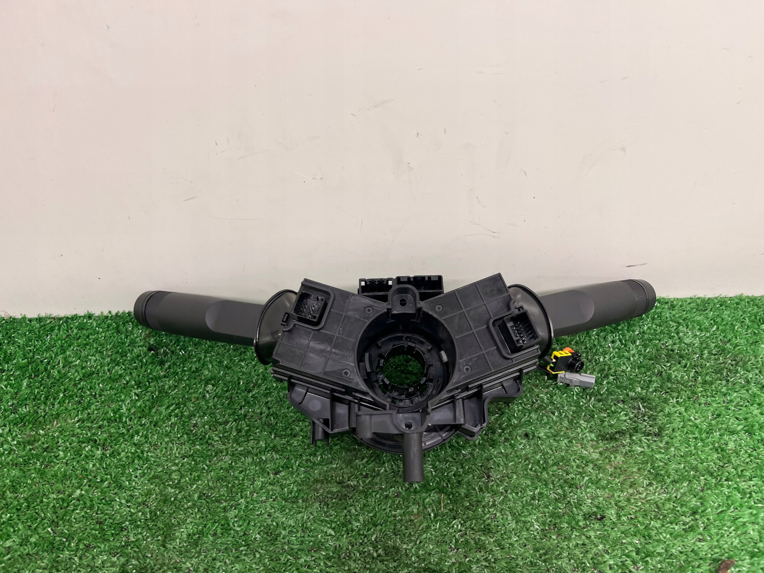steering wheel levers and controls OPEL CORSA E 22914038