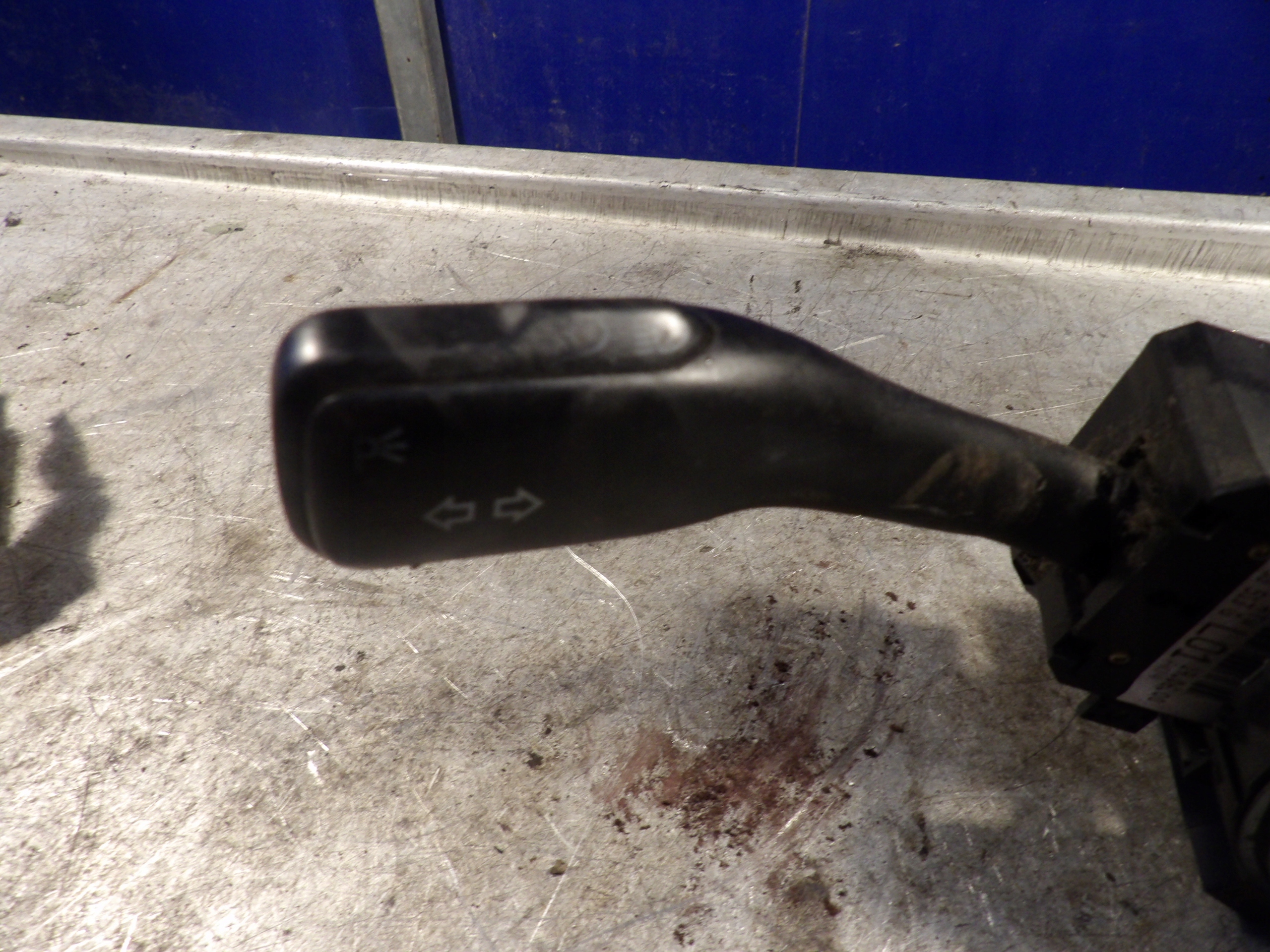 AUDI A3 E 8L DEVIO LUCI TERGICRISTALLO TERGI 4B0953503F