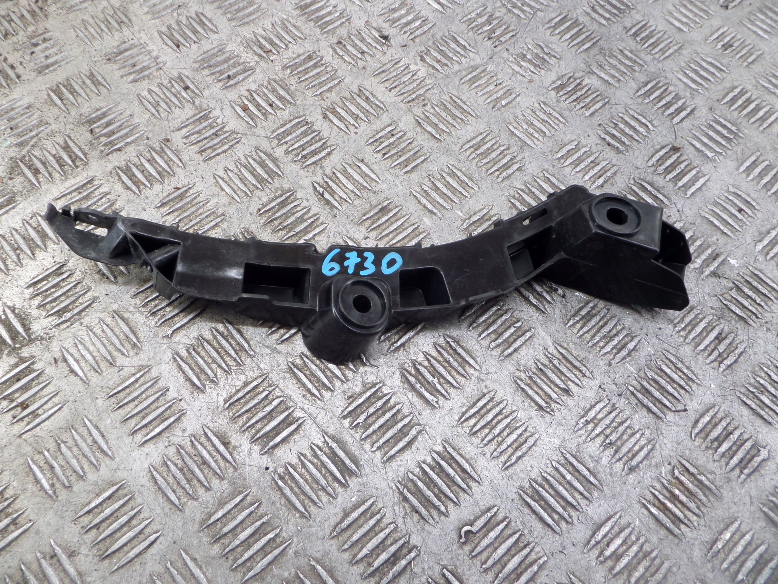 bumper bracket right rear part SEAT IBIZA V 6F0807394B
