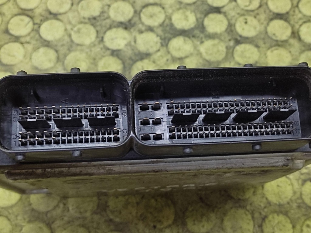 OPEL VECTRA C 1.9 D control unit of the engine 0281013408