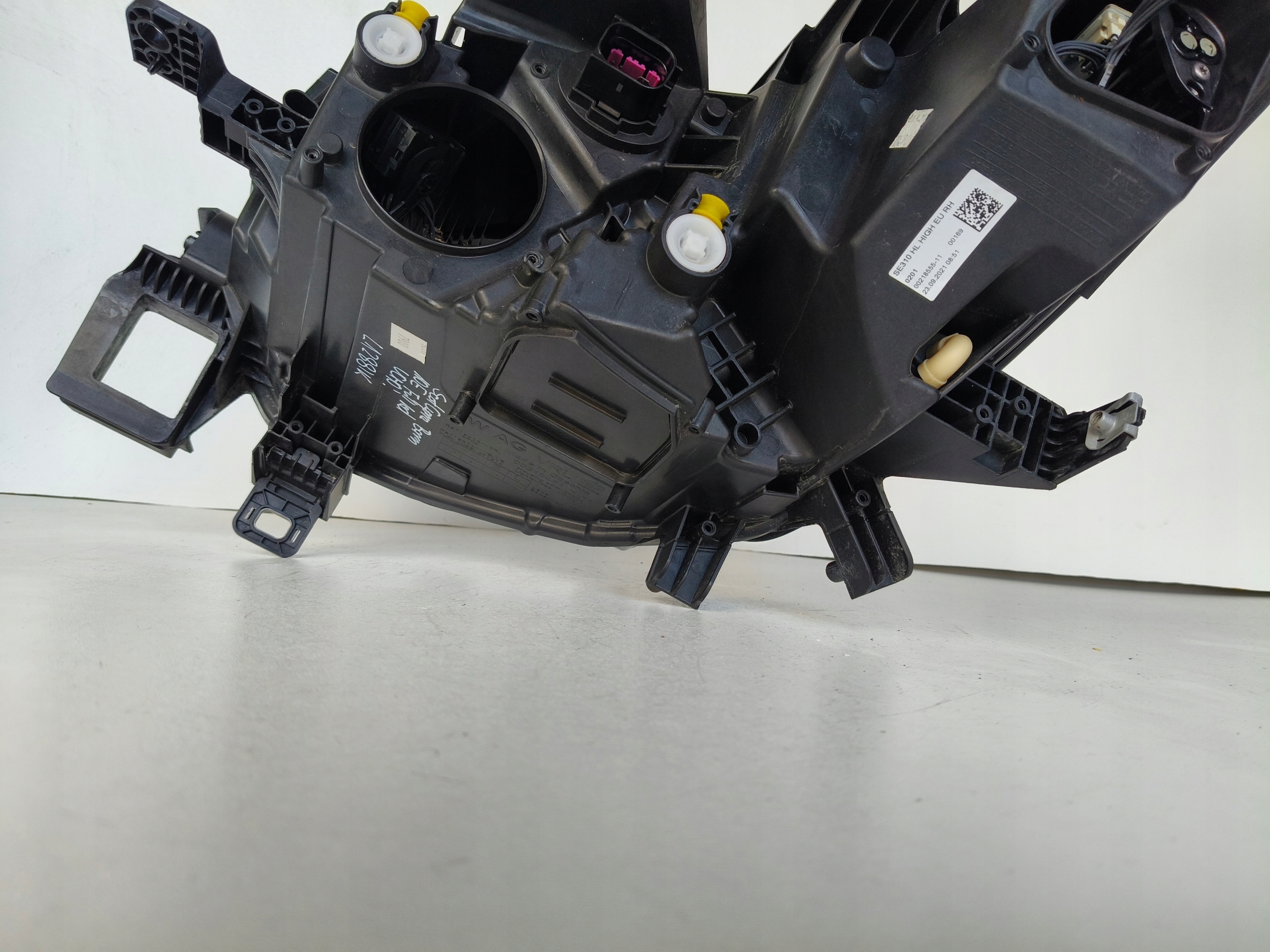 light right REFLEKTOR SEAT CUPRA BORN 10E 21- FULL LED
