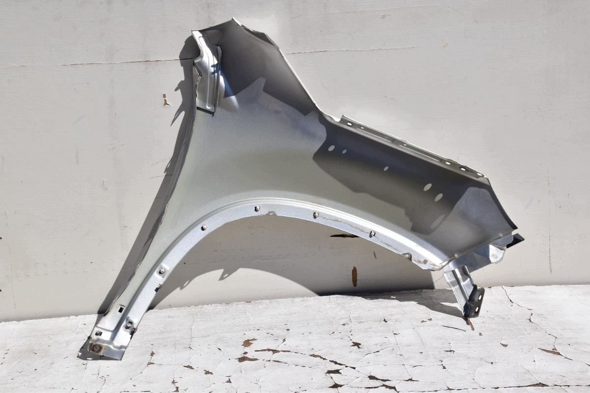 fender left front KIA SORENTO II Przedlift 2009-2012 Kod lakieru: 3D
