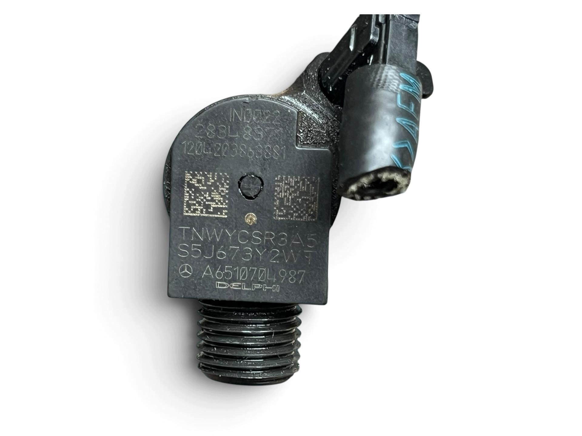 injector Mercedes-Benz C W204 2009 A6510704987