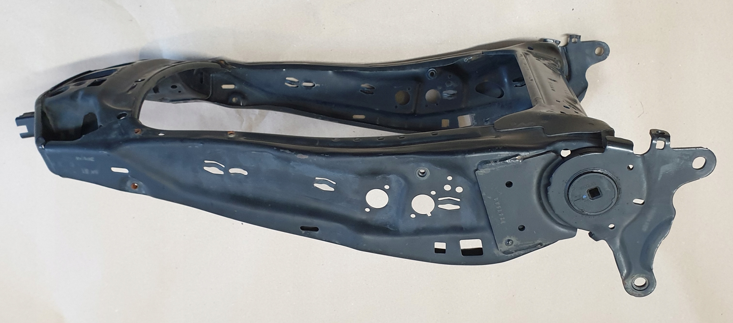 support seat OPARCIE front right SKODA SUPERB III 3 3V OE EU
