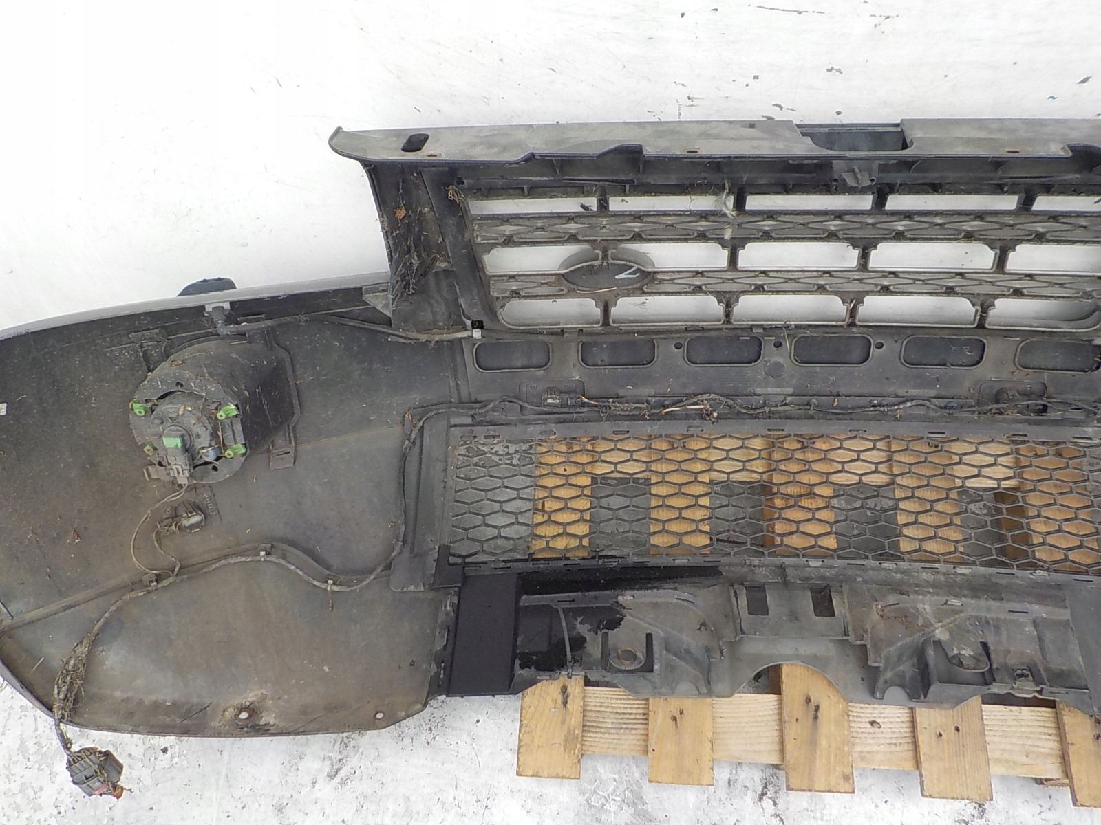 730 LAND ROVER FREELANDER II PDC XSENON bumper front front