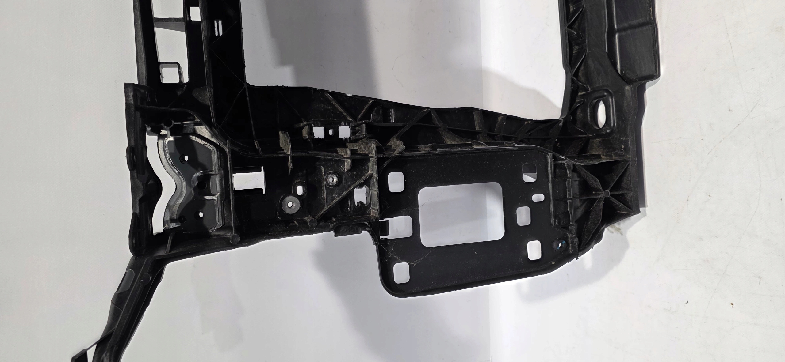 support panel for radiators pillar AUDI Q3 II 18- original 83A805594H