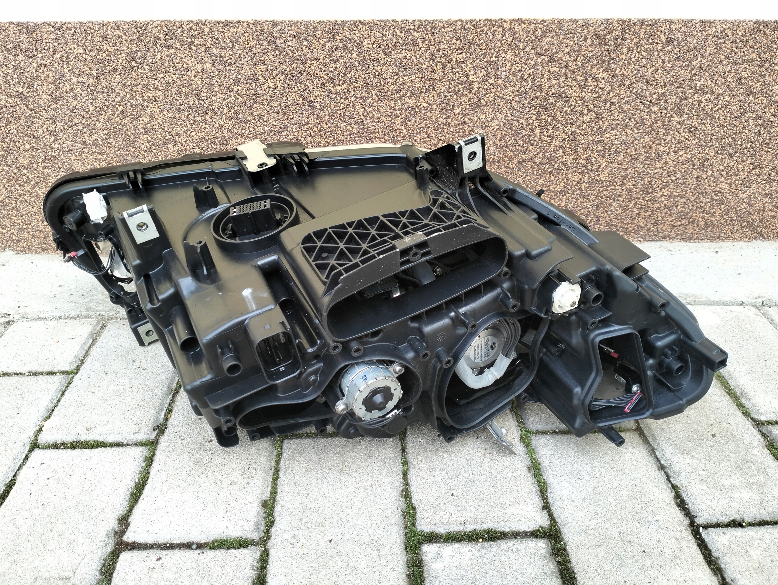 LAMPA LAMPY LEWA BMW 5 F10 F11 FULL LED ADAPTIVE Producent części BMW OE