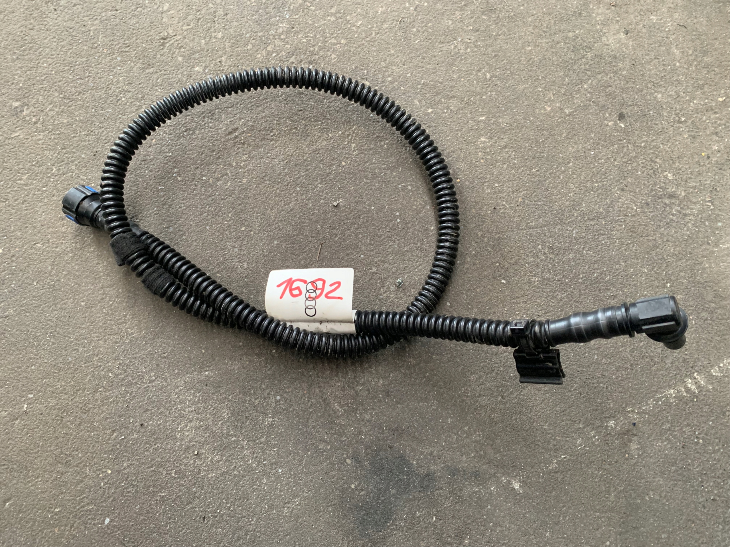 AUDI RSQ3 83A Q3 SPORTBACK PRZEWÓD SPRYSKIWACZA 83A955667