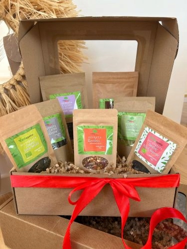 Zestaw prezentowy herbaty 7 aromatycznych herbat dzien kobiet