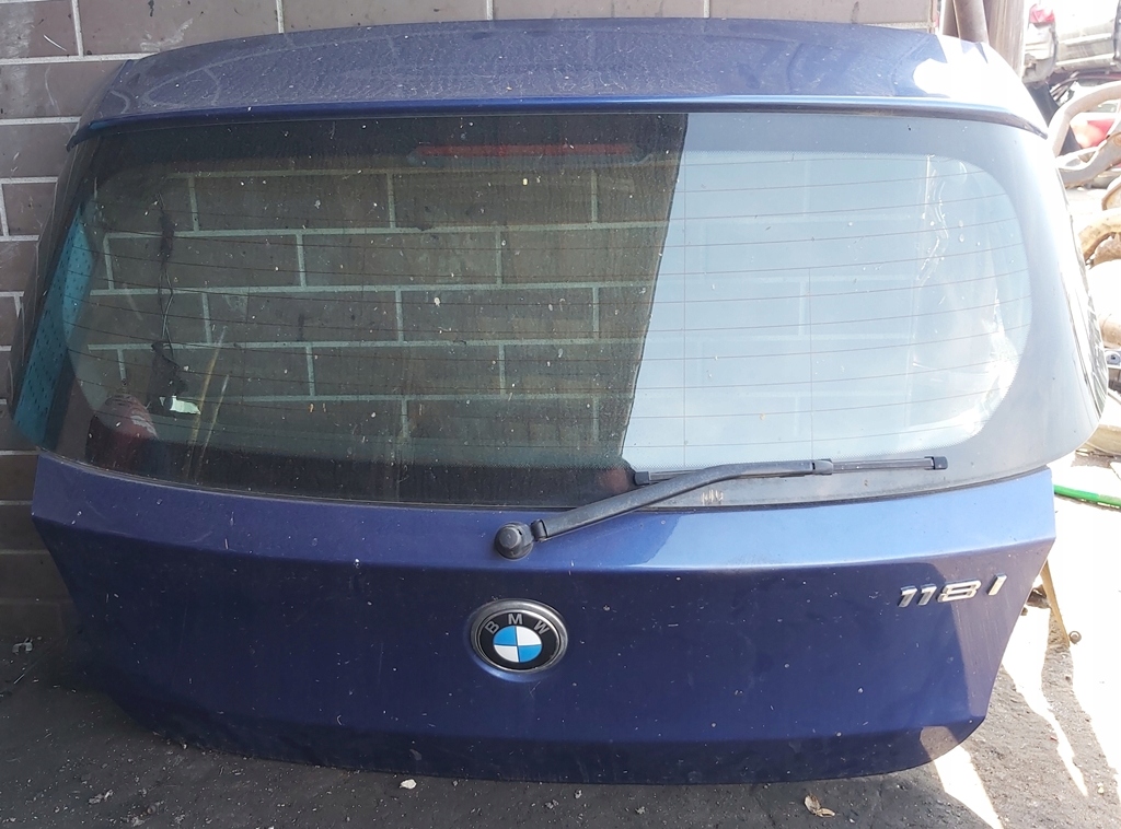 BMW 1 E87 5d 04- КРЫШКА БАГАЖНИКА СТЕКЛО ЗАД. A51/5