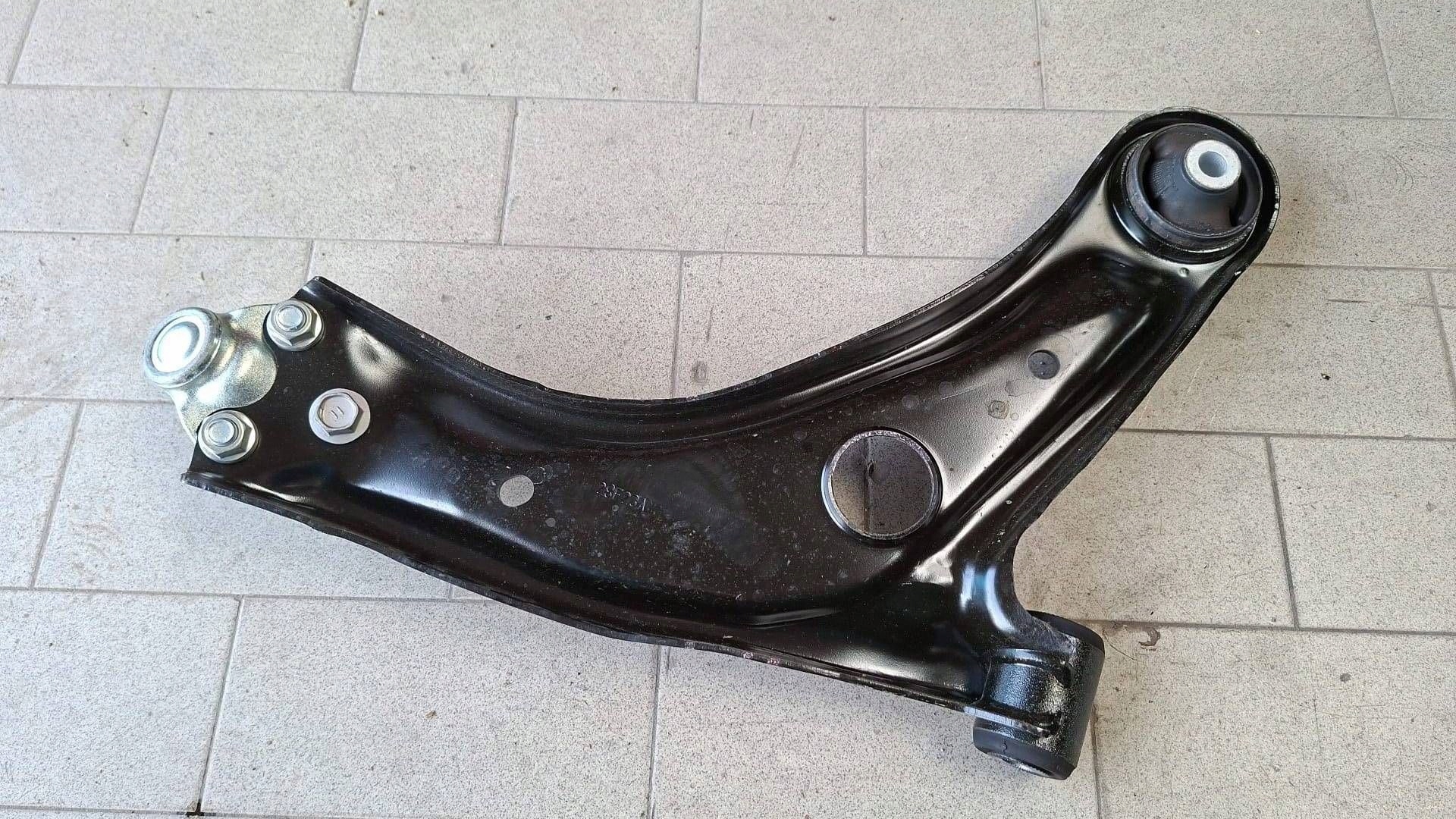 arm front lower left side Mazda 2 hybrid 2024r 8606-K0020