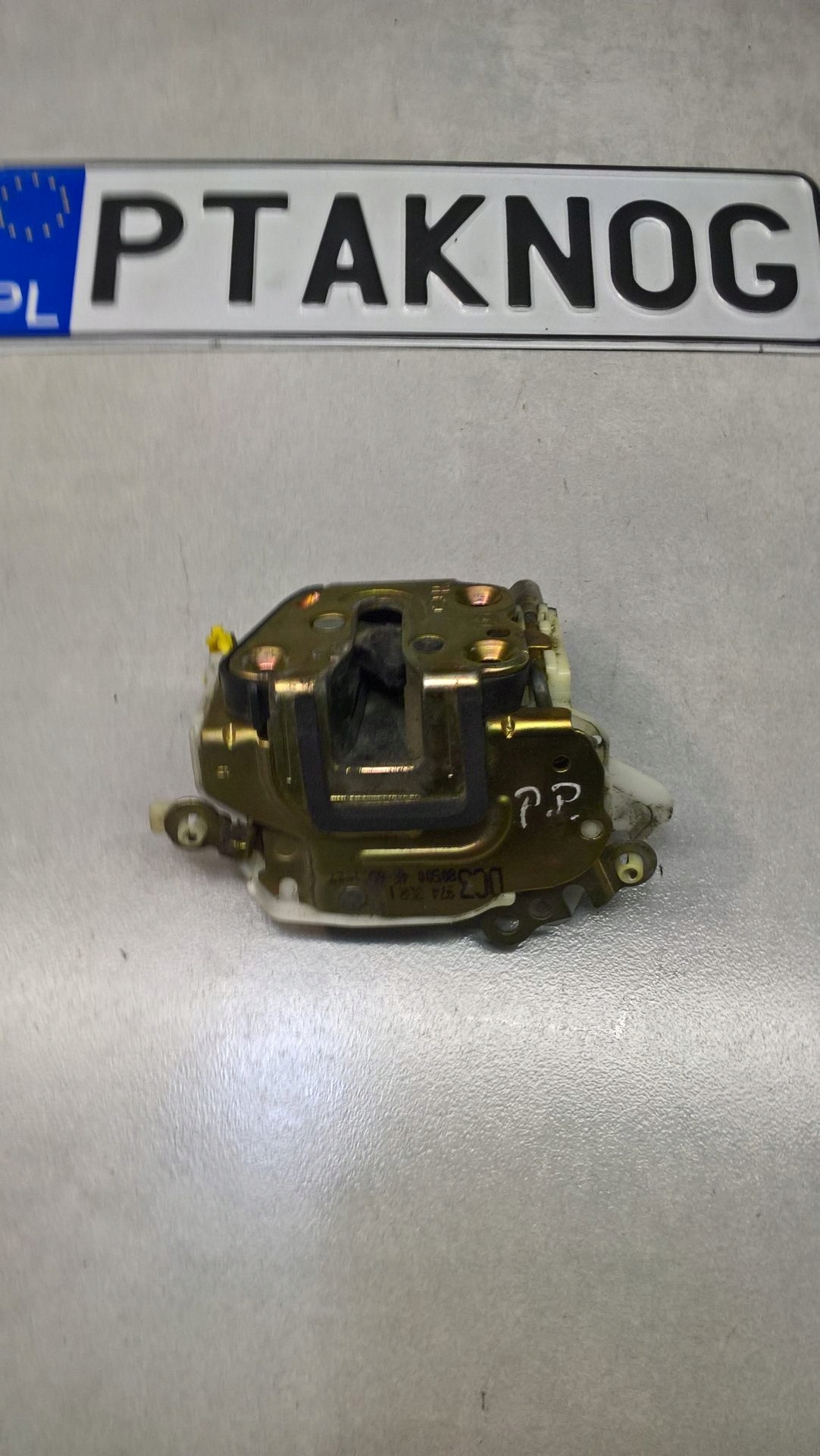 lock door right front NISSAN MICRA K11 1.0 16V
