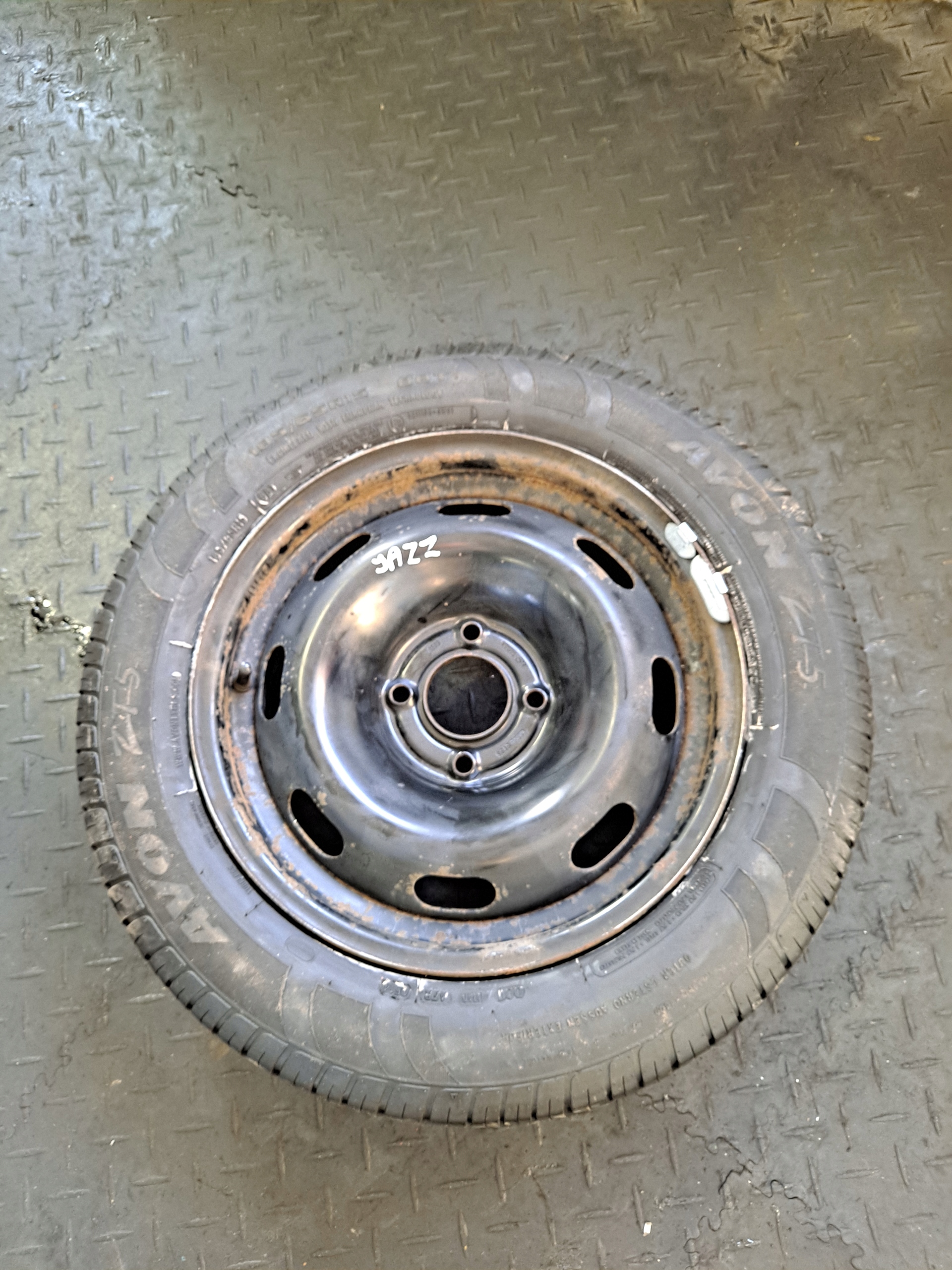 ПІД'ЇЗНЕ КОЛЕСО HONDA JAZZ IV 15-6JX15 185 / 65R15