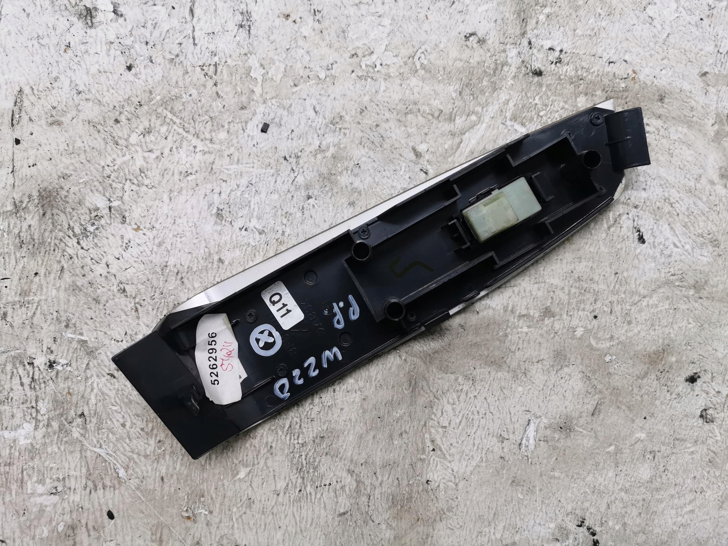 window control switch right front MERCEDES S-KLASA W220