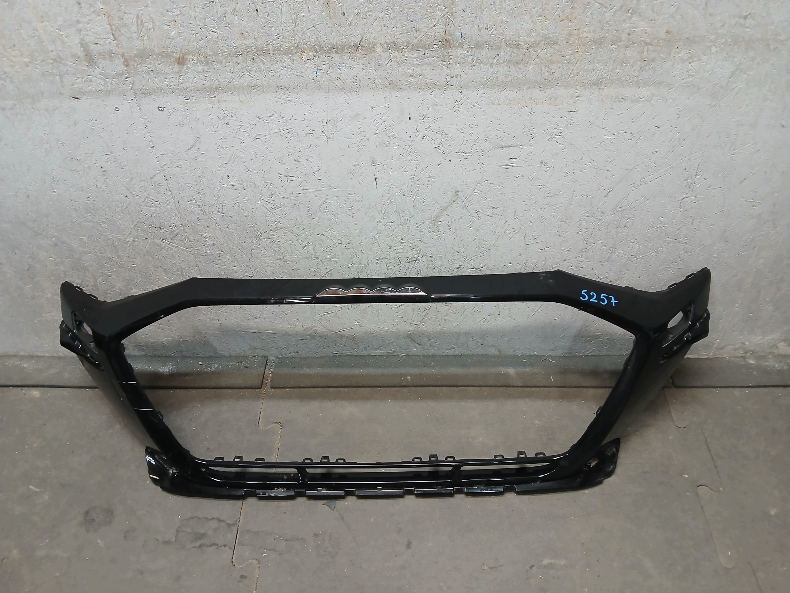 nárazník předek AUDI RS3 8Y0 LIFT