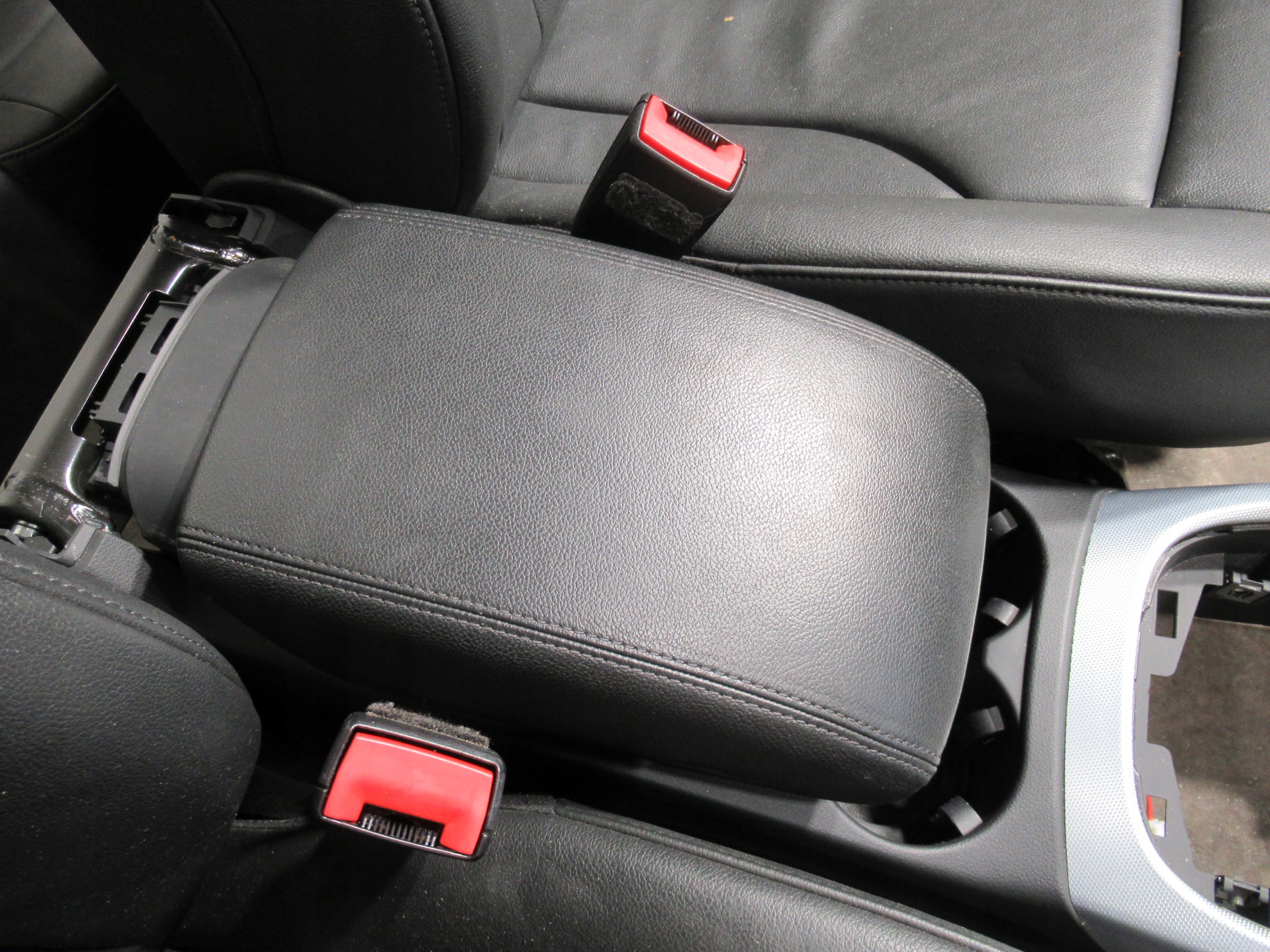 AUDI Q5 UND 1 8R SITZ SITZ VERKLEIDUNG SCHWARZE LEDER