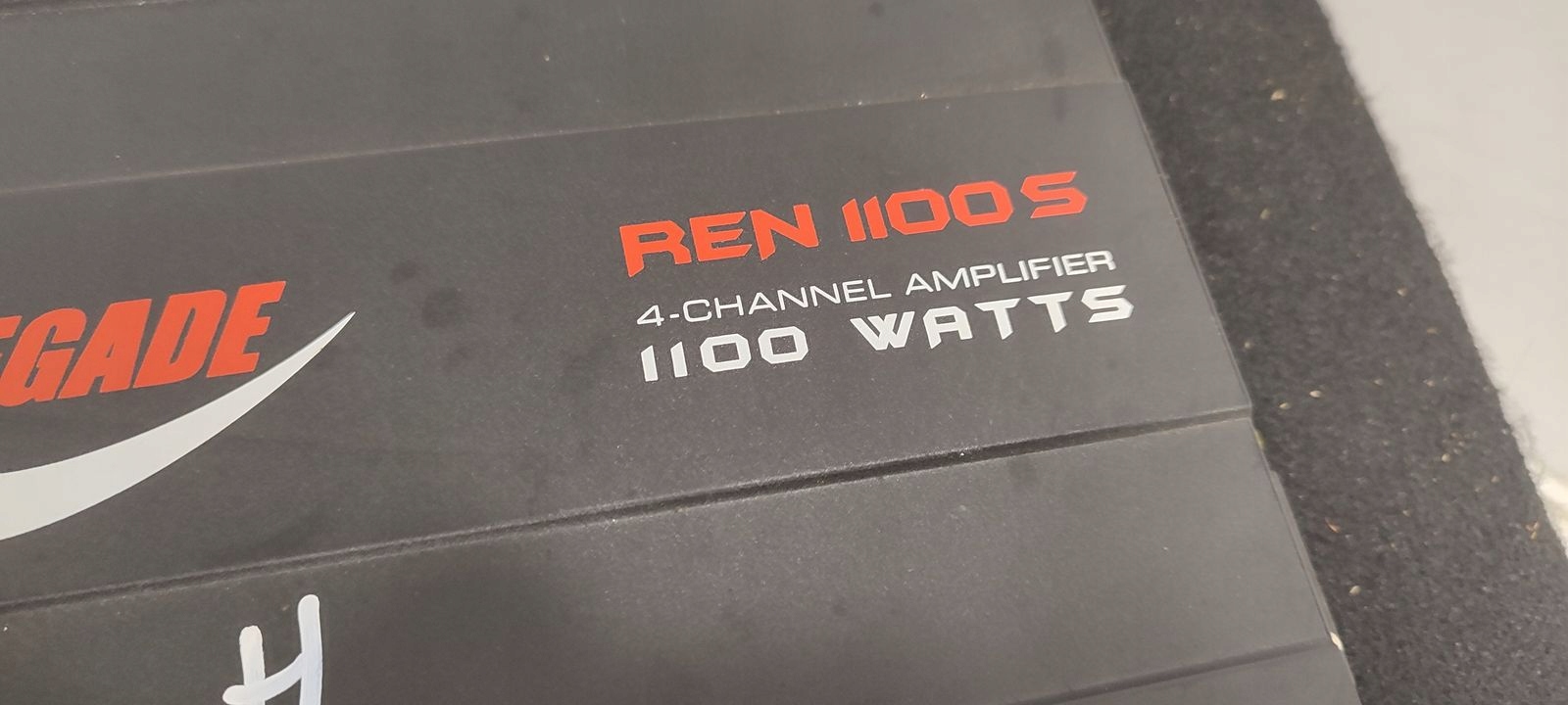 reprák niskotonowy subwoofer zesilovač REN1100S