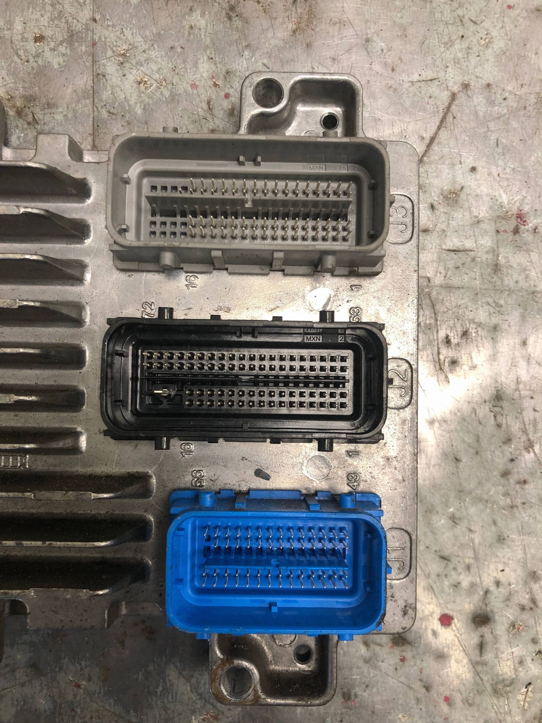 computer des motors OPEL ASTRA J 12647241