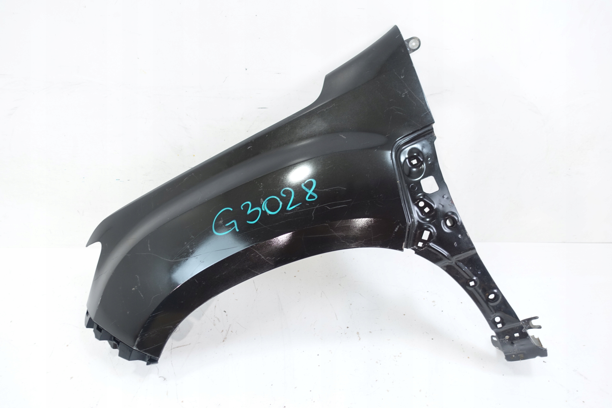 DACIA DUSTER II 2017- fender front left front