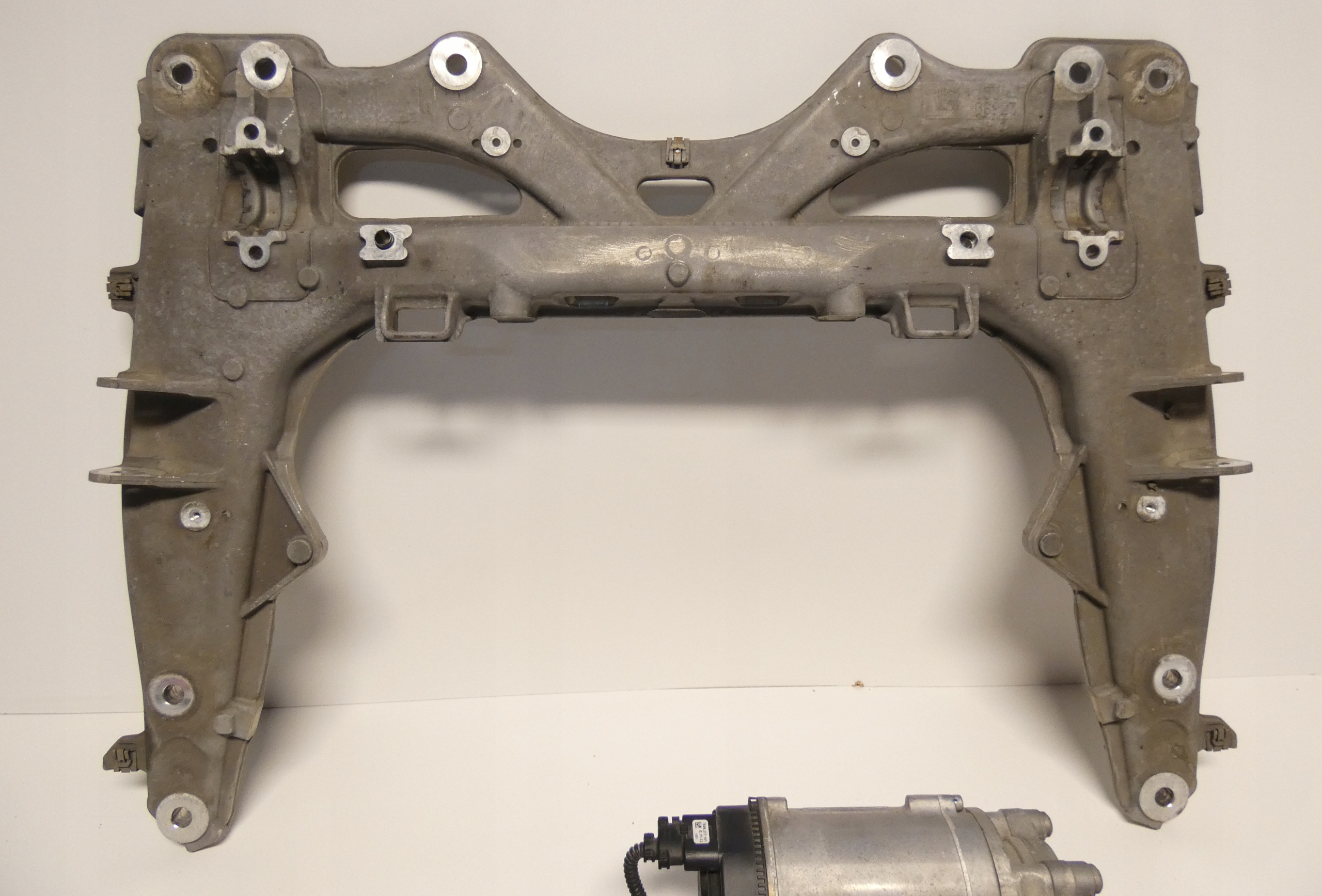 PORSCHE 991 911 991341081 drag rod servo steering axle beam subframe axle beam front