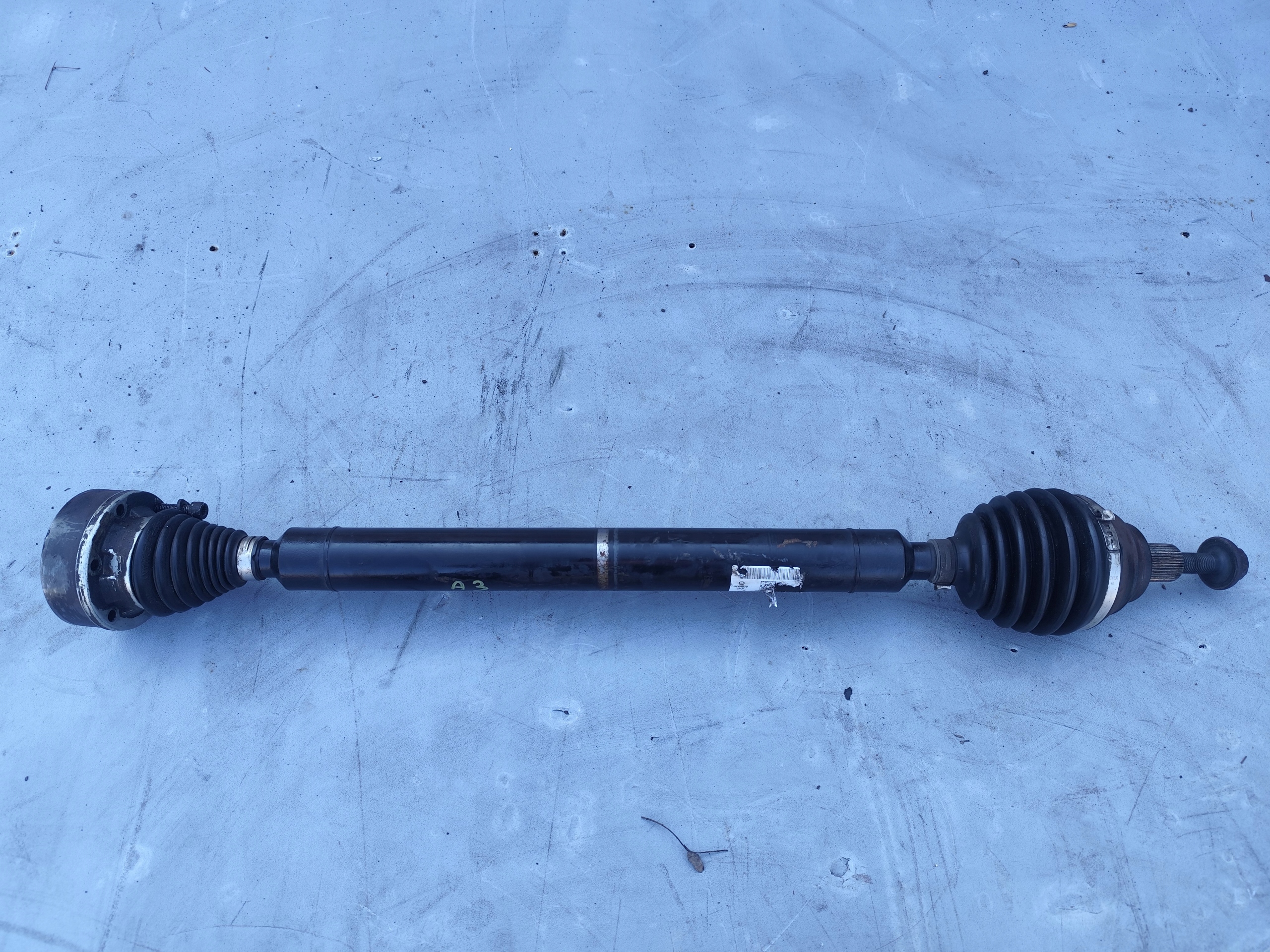 AUDI A3 8V 2.0 TDI semi-axis right