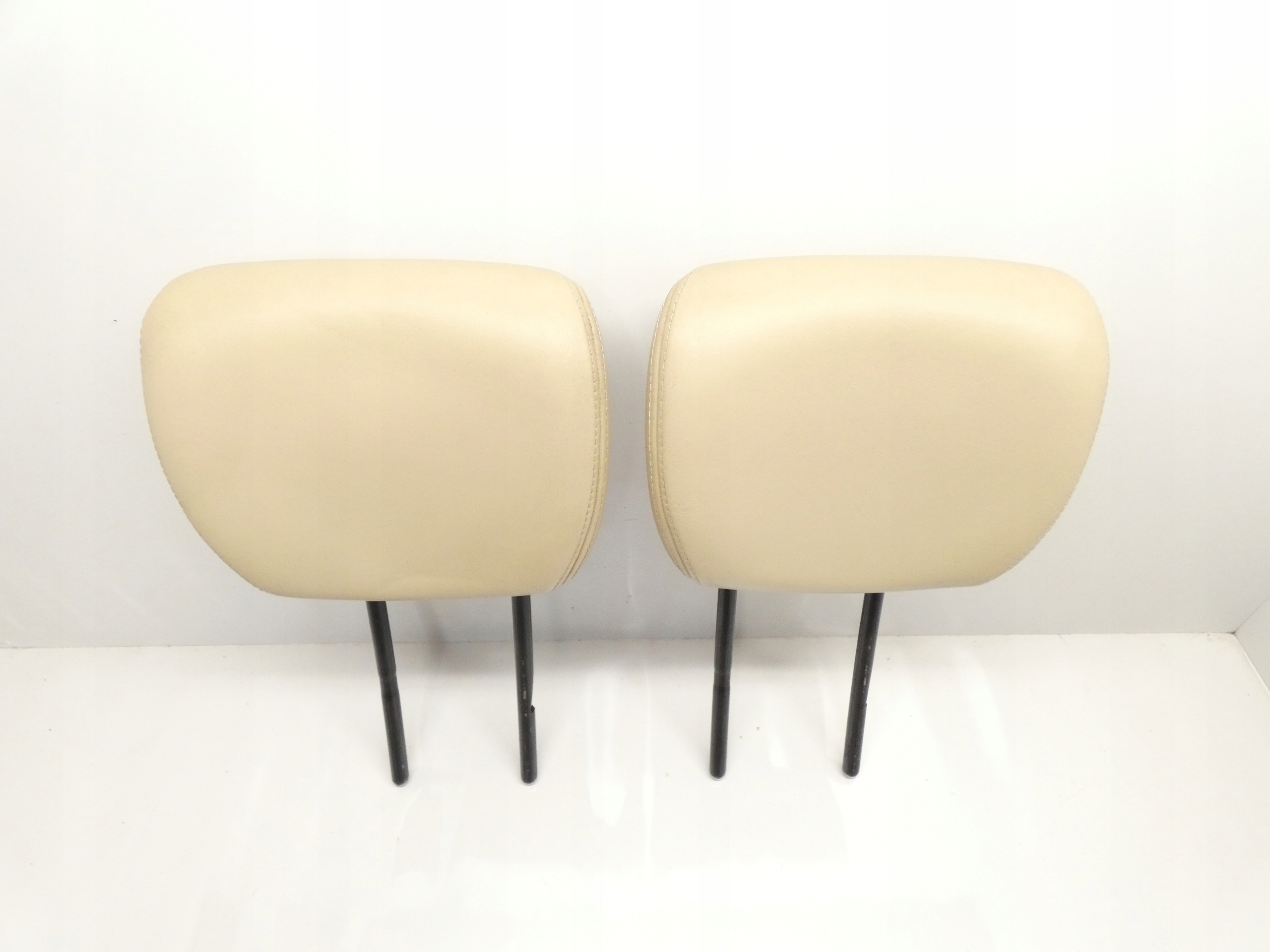 rest front front left right RENAULT MODUS 04-08 leather without