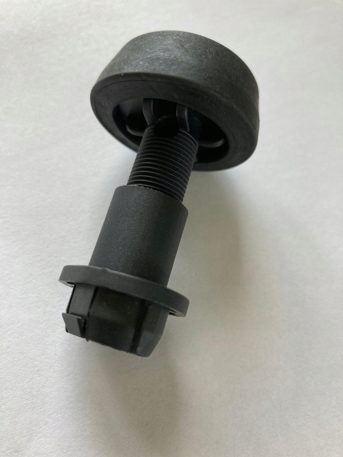 ODBÓJ ODBOJNIK PODPORA REGULACJA MASKI FIESTA MK7 MK8 EDGE ECOSPORT