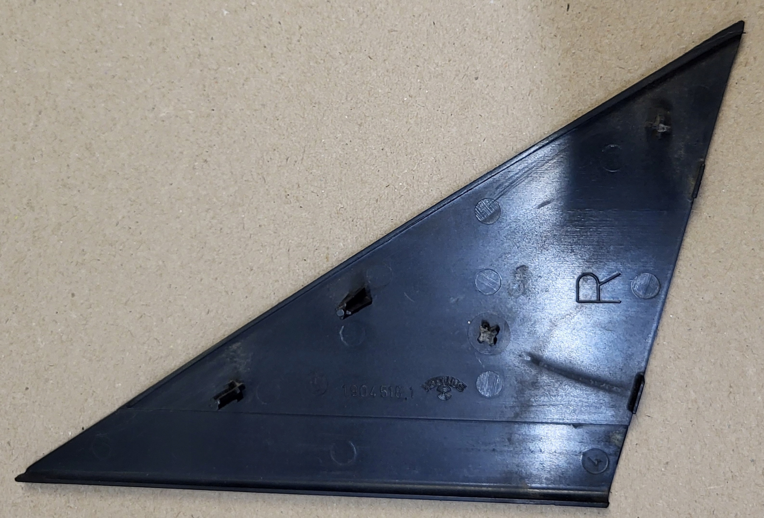 cover TROJKAT PROWADNICA windows Z door right front BMW 3 E30 4D OE EU