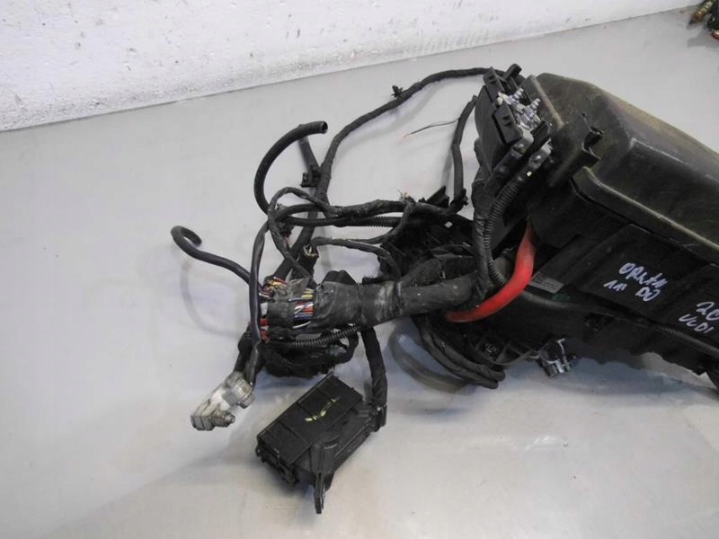 SKRZYNKA BEZPIECZNIKÓW ORLANDO 96982040 Producent części Inny