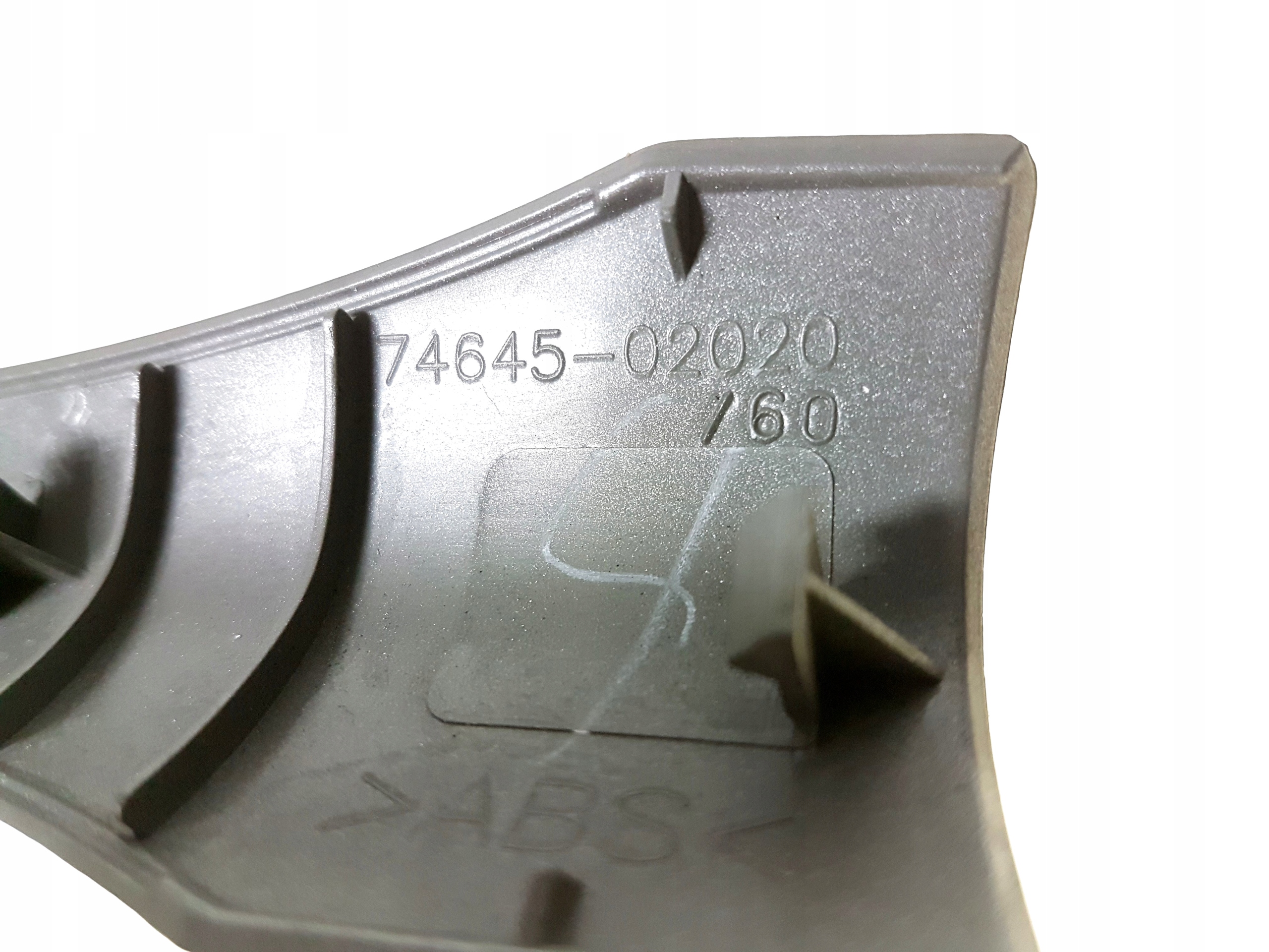 AURIS I 07 09 OSLONA RACZKA UCHWYT TAPICERKA DRZWI Weight with packaging 0 4 kg