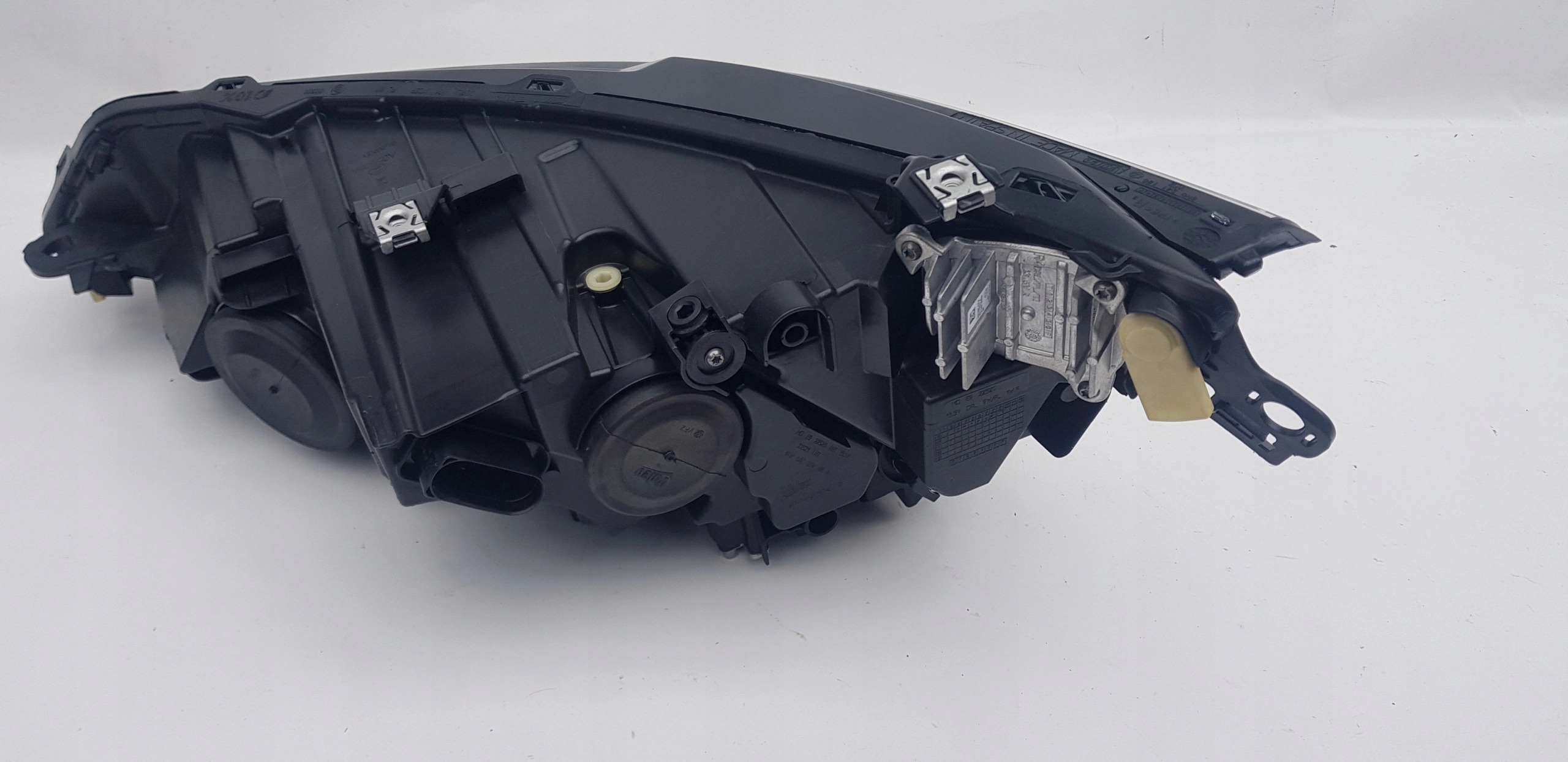 VW GOLF VIII LAMPA LEWA PRAWA NOWE KOMPLET Producent części Volkswagen OE