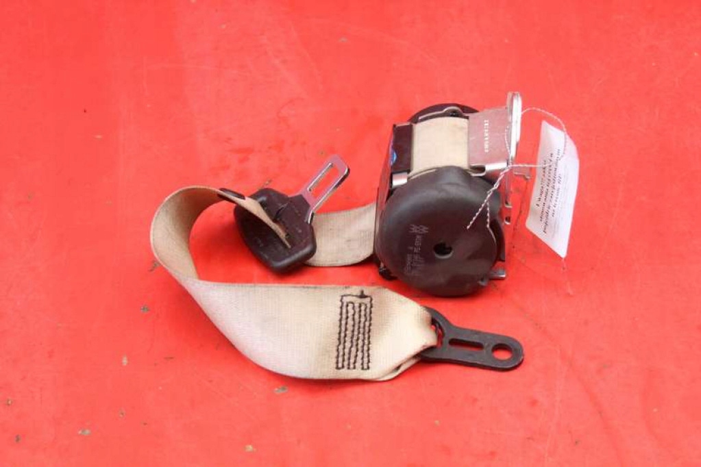 Gurten Sicherheits rechts heck 607051100B BMW E92 06-12