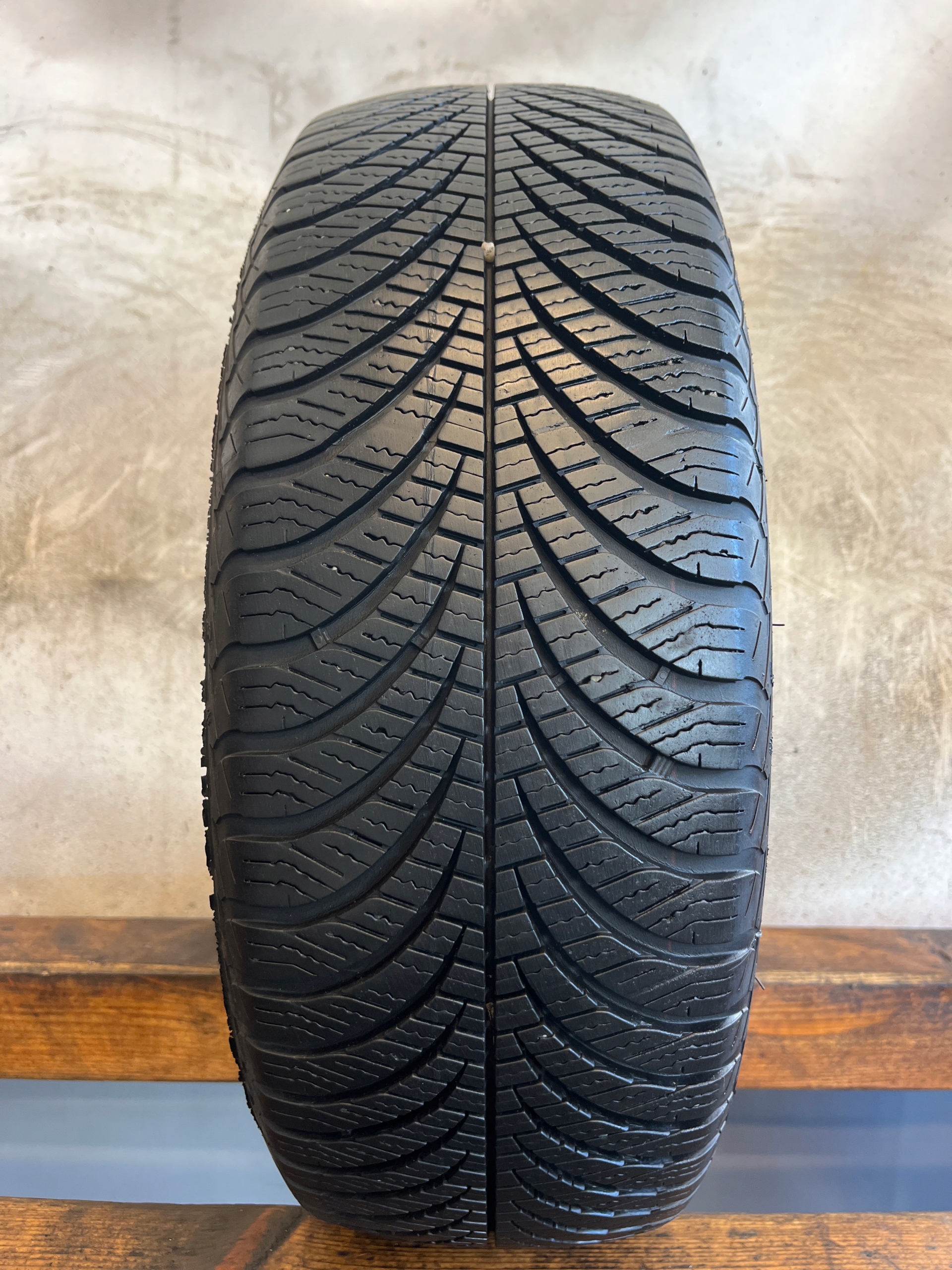 Goodyear Vector 4seasons 195/65/15 - Niska cena na Allegro