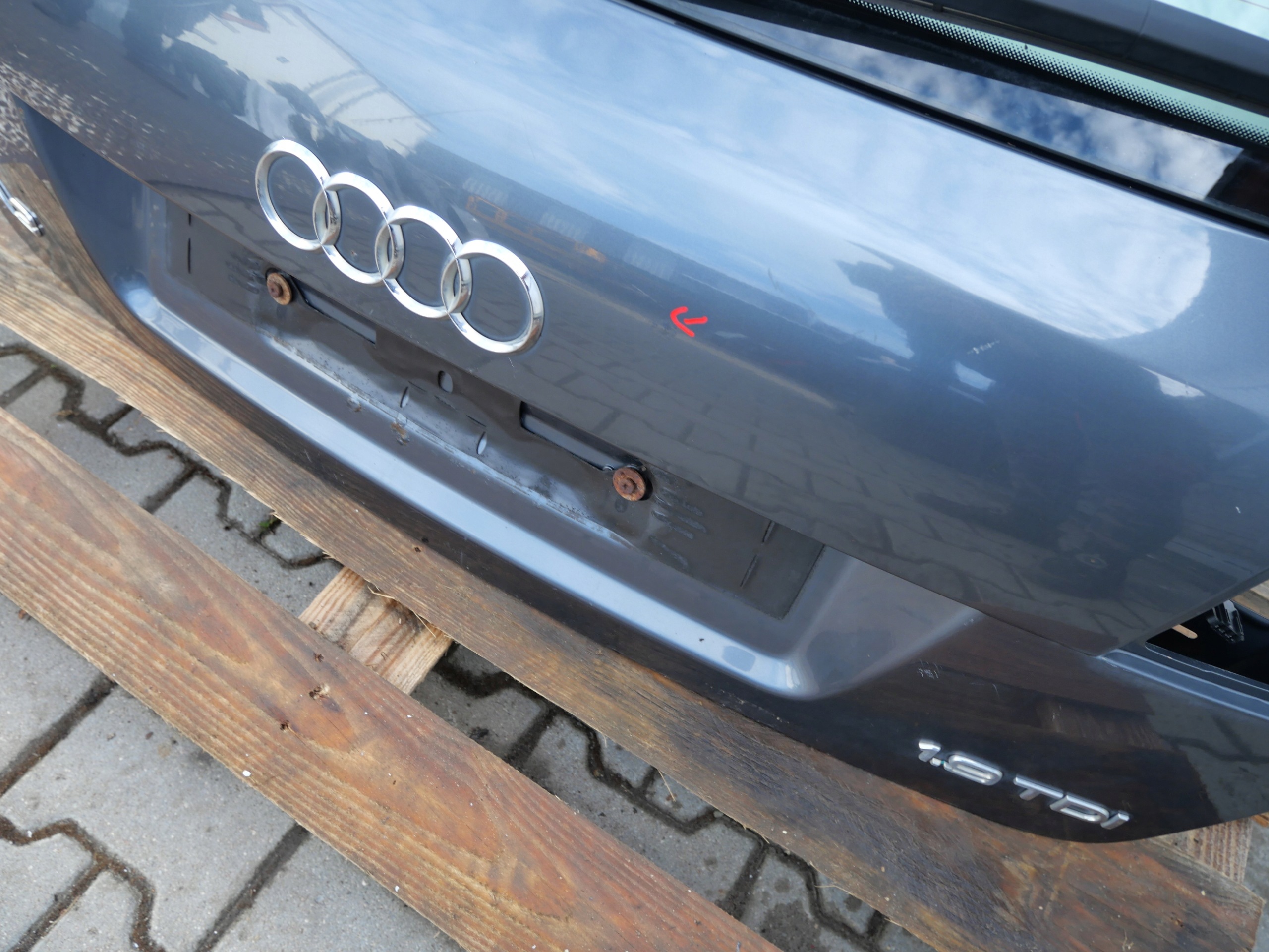 kufrové dveře AUDI A3 8P