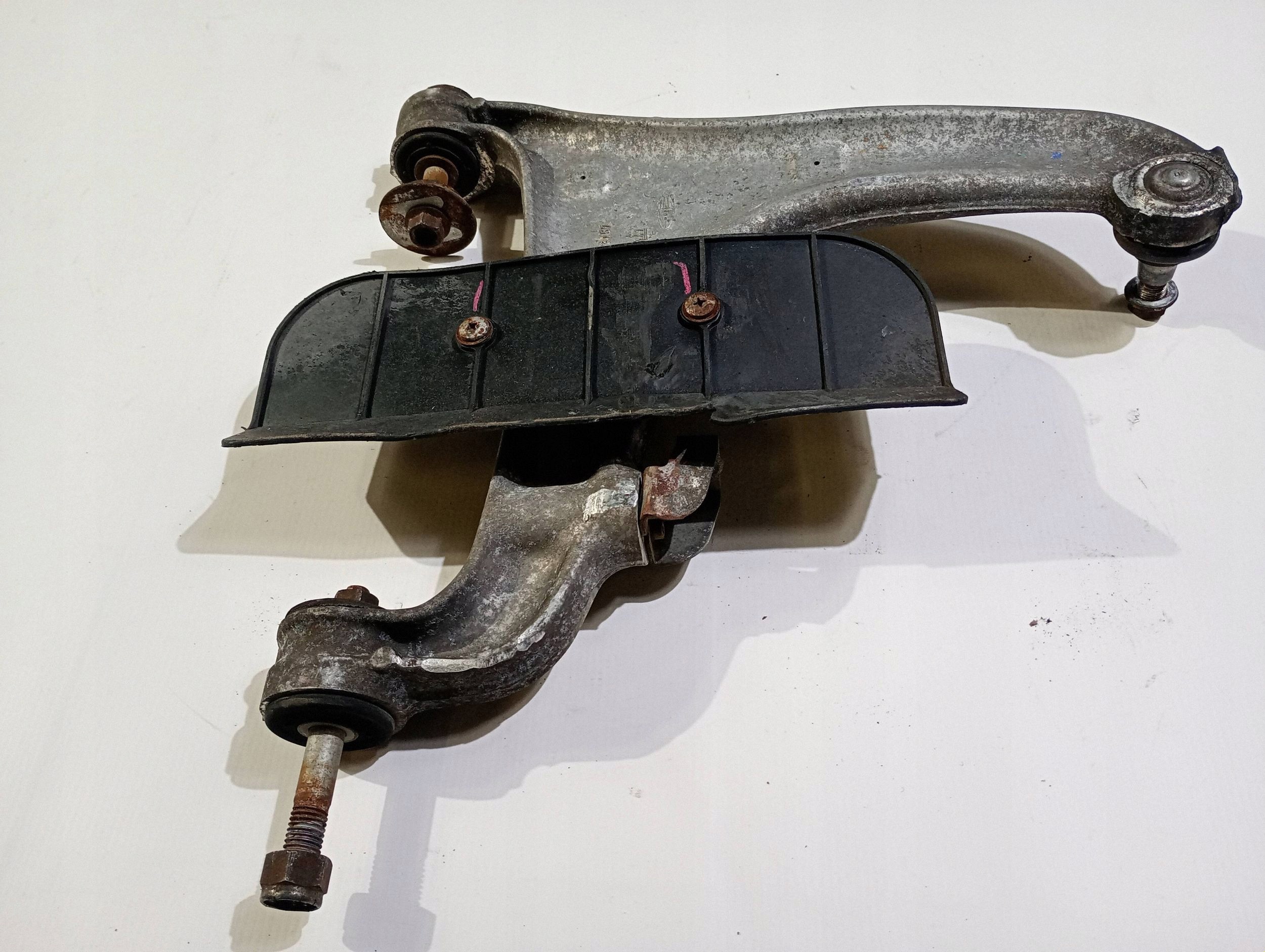 arm left rear part rear left Maserati GranTurismo 2008