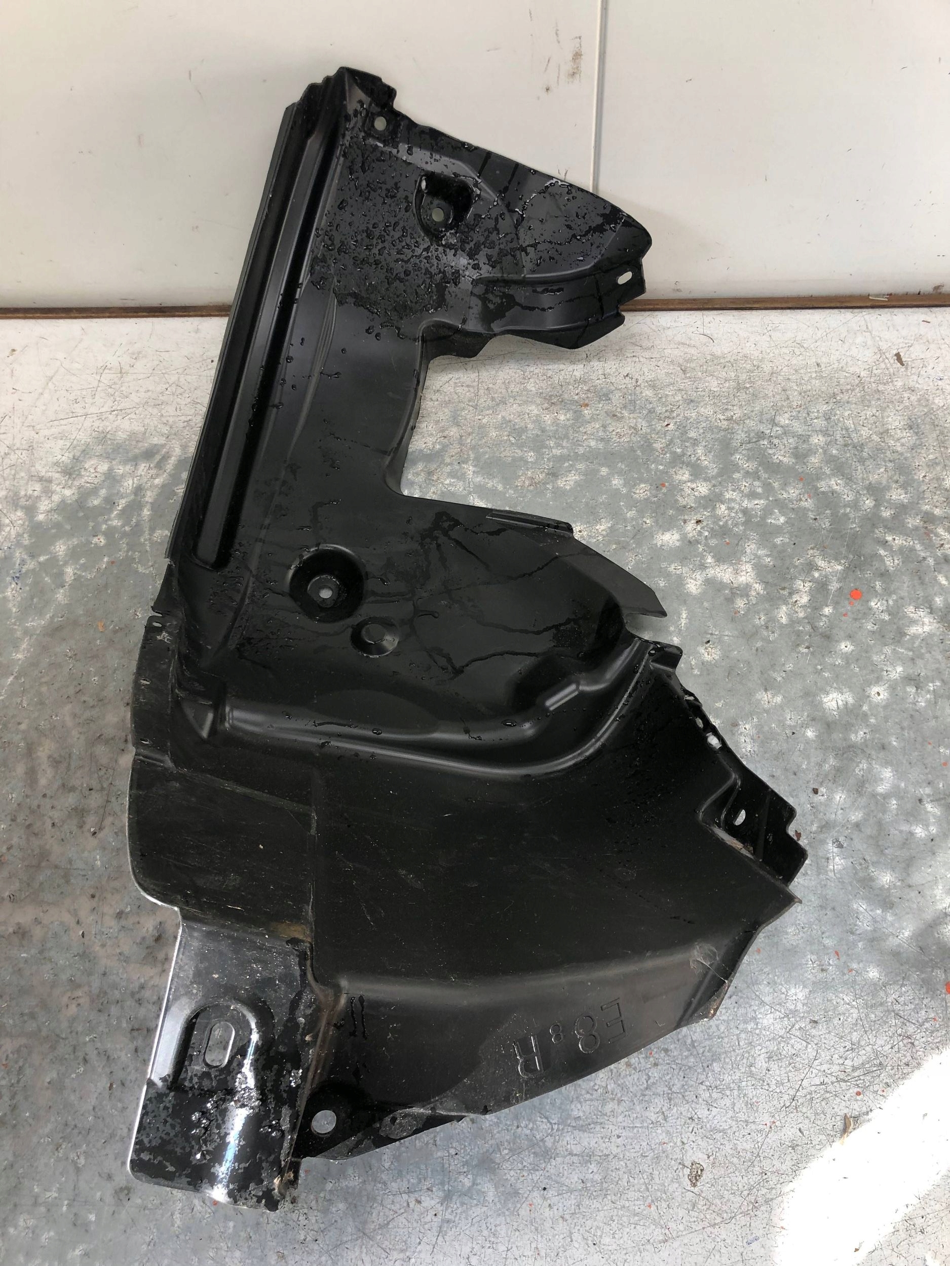 mudguard right front part rear BMW E88 7166244
