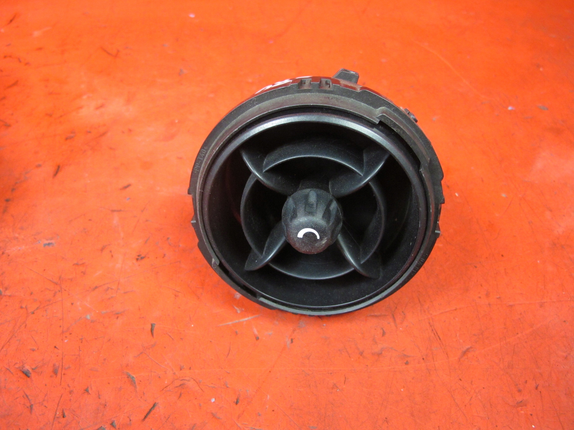 MINI COOPER R56 06- решетки потока воздуха комплект 4
