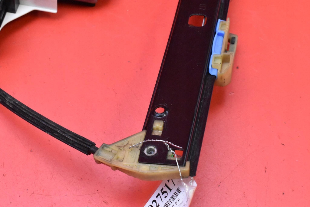 window regulator right front EU 8K0837462A AUDI A4 B8 sedan 07-11