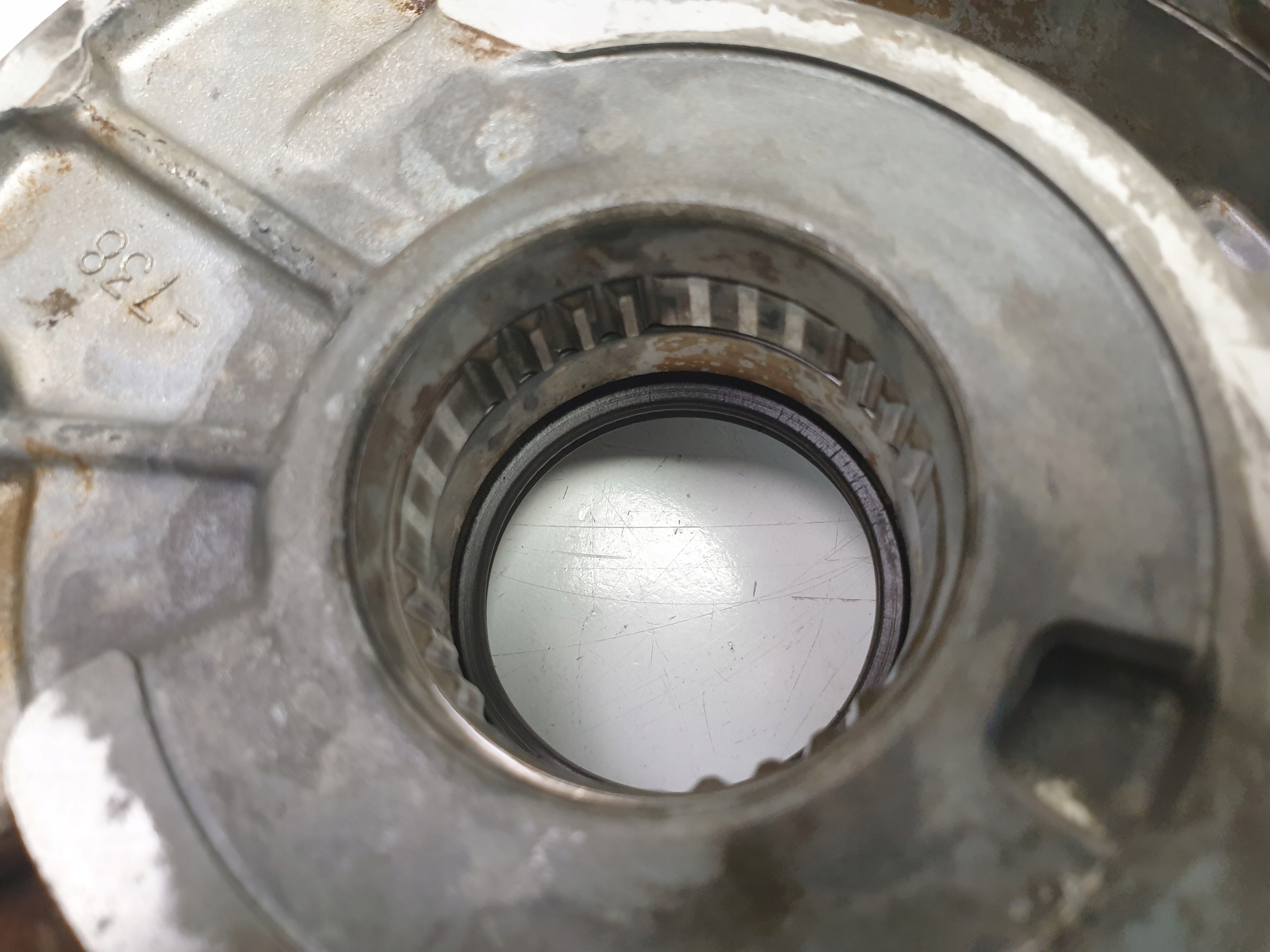 Volvo S60 V70 2.4 B POMPA OLEJU olejowa 9458426 Typ samochodu Samochody osobowe