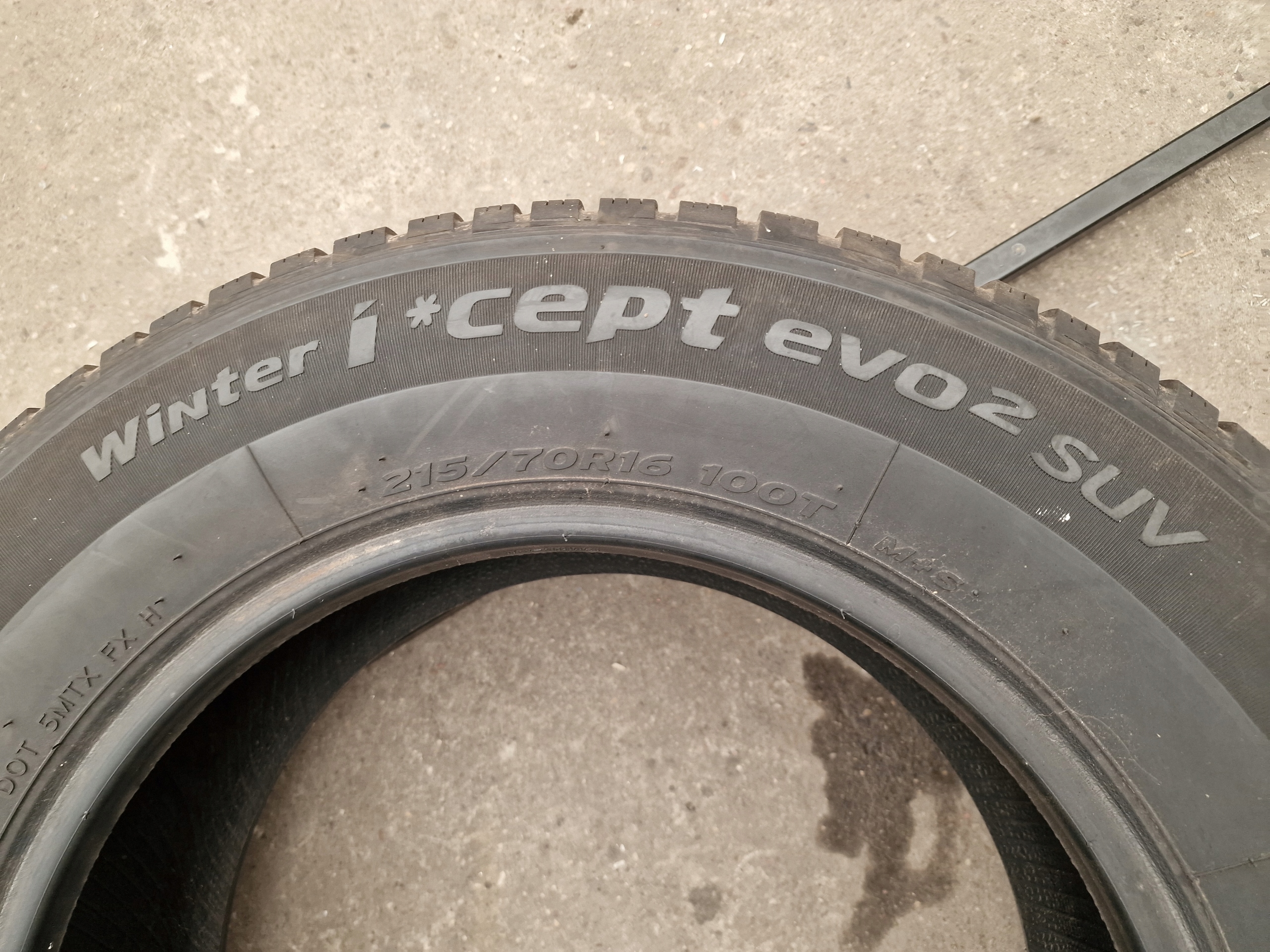 OPONY ZIMA HANKOOK WINTER I'CEPT EVO 215/70/16 Profil opony 70