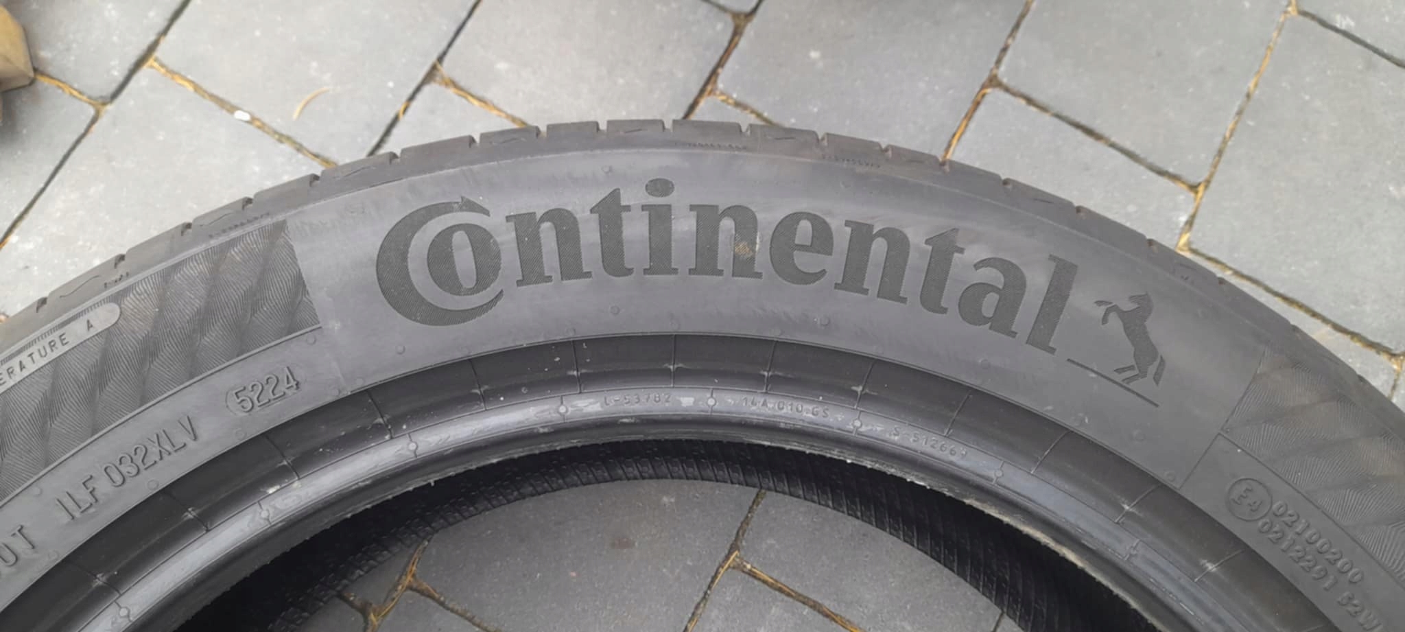 CONTINENTAL PREMIUM CONTACT C 235/50R19 99V