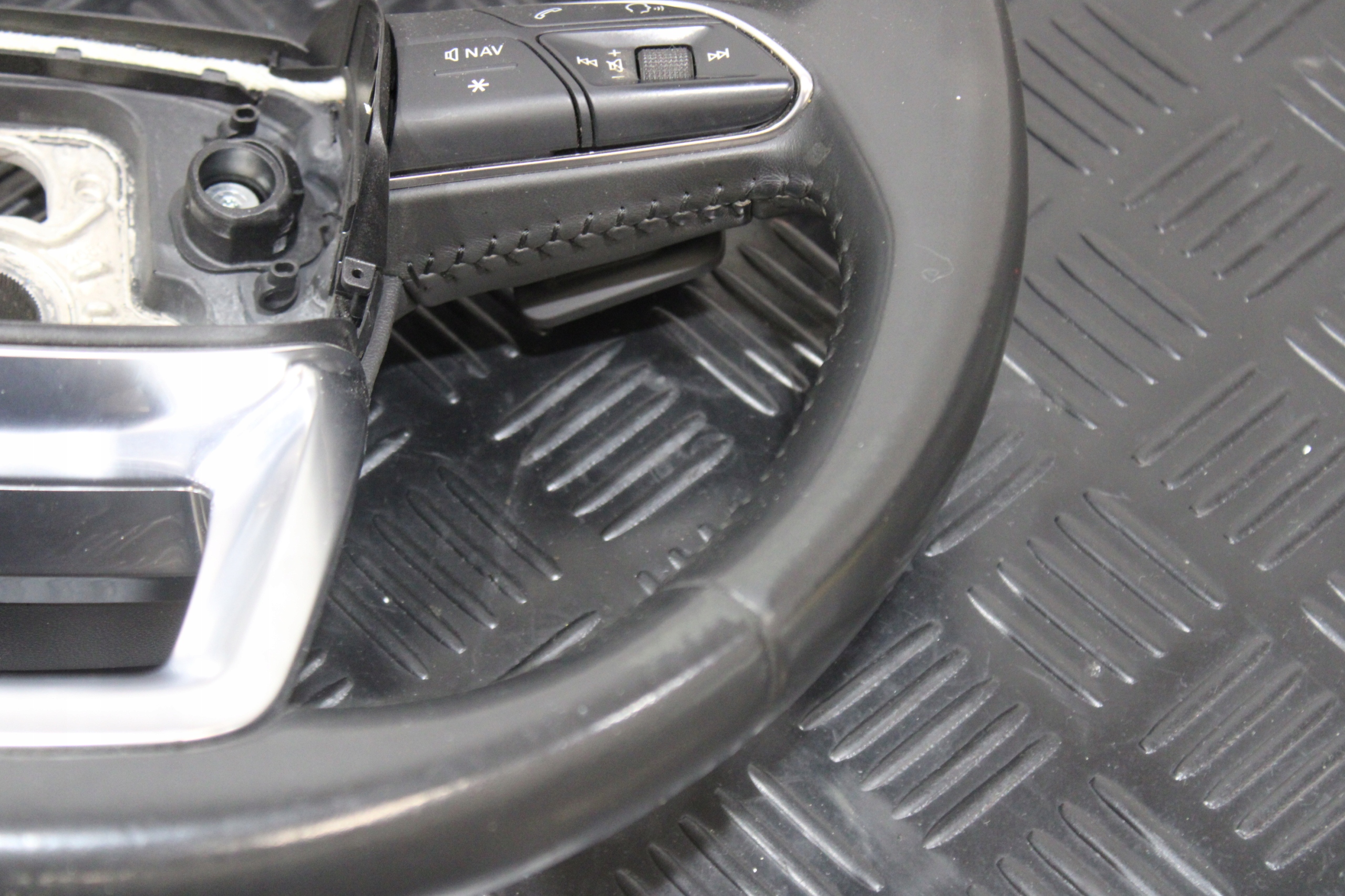 KIEROWICA MULTIFUNKCJA with shifting AUDI A4 B9 8W0 8W9
