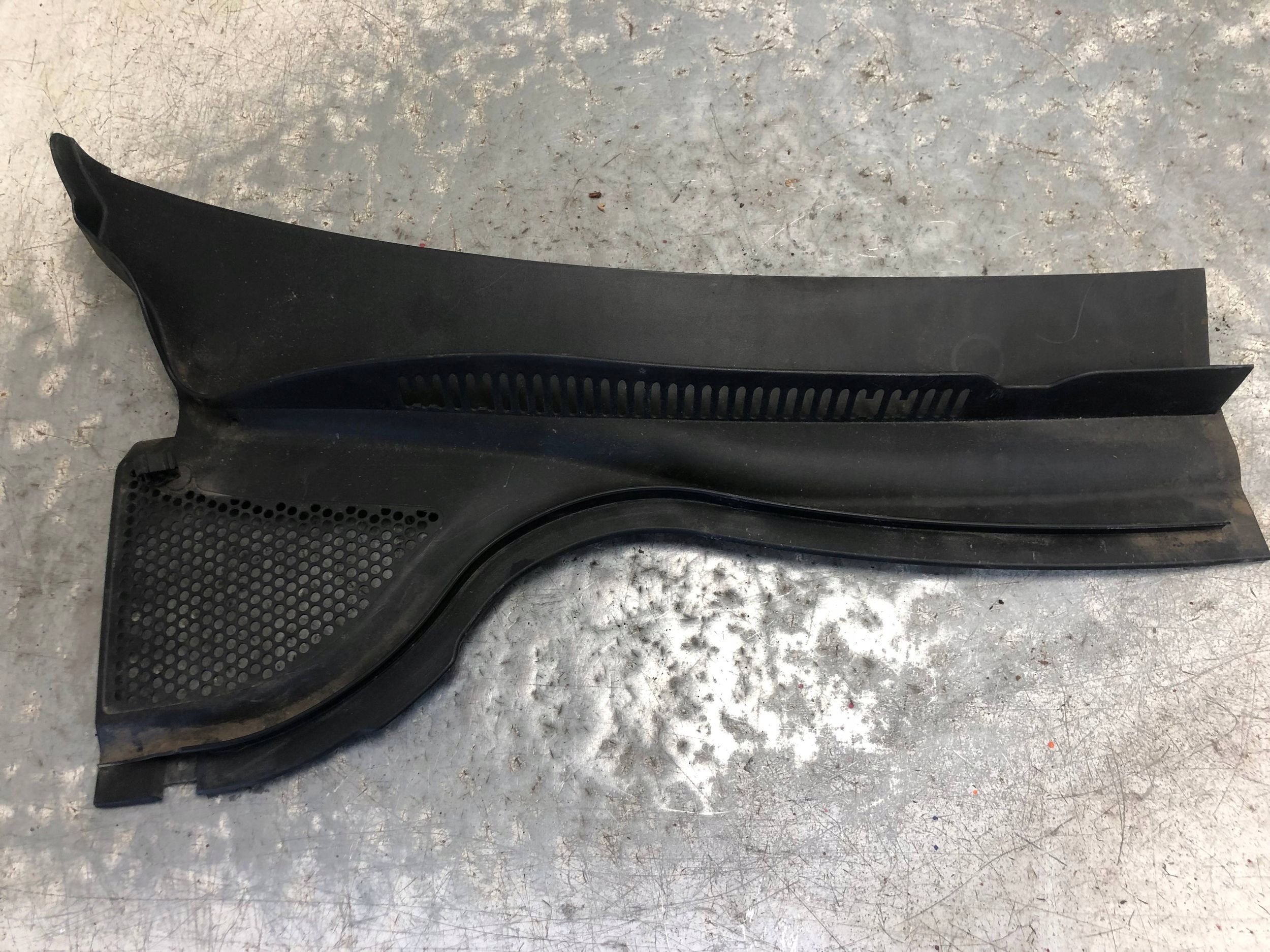 torpedo right VW PASSAT CC LIFT 3C8819404