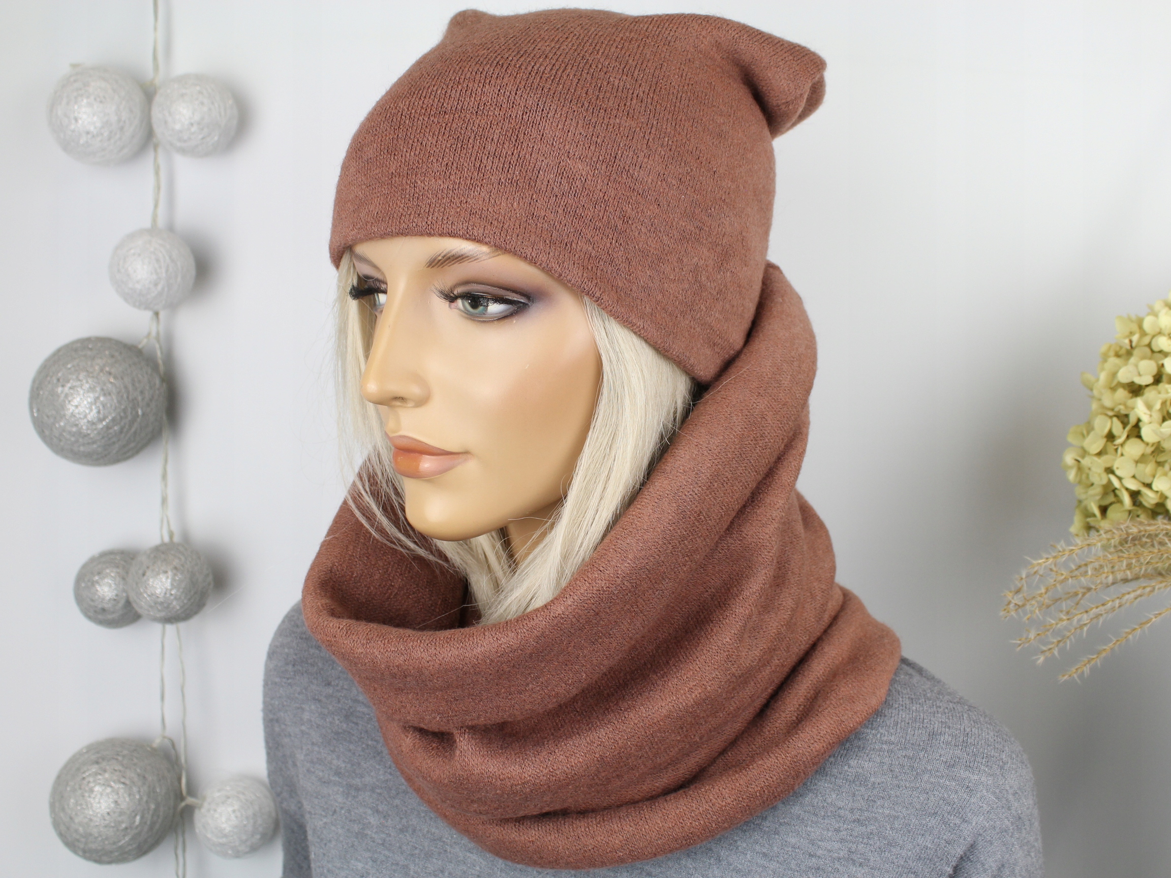 KOMPLET DAMSKI CZAPKA DAMSKA + KOMIN TUNEL CHUSTA Marka inna