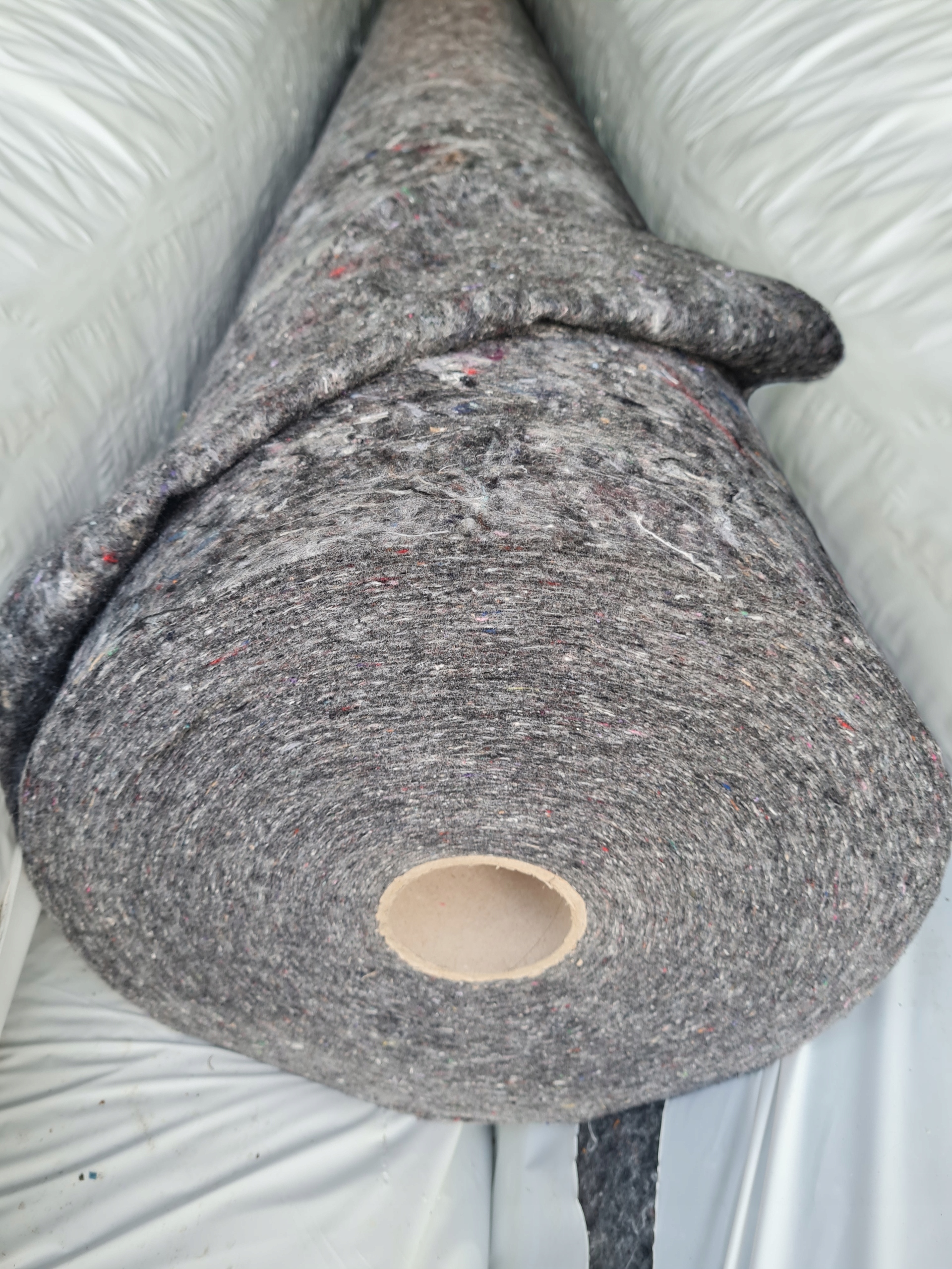 Geowłóknina 200g/m2 2mx50m Atestowana od Ajj