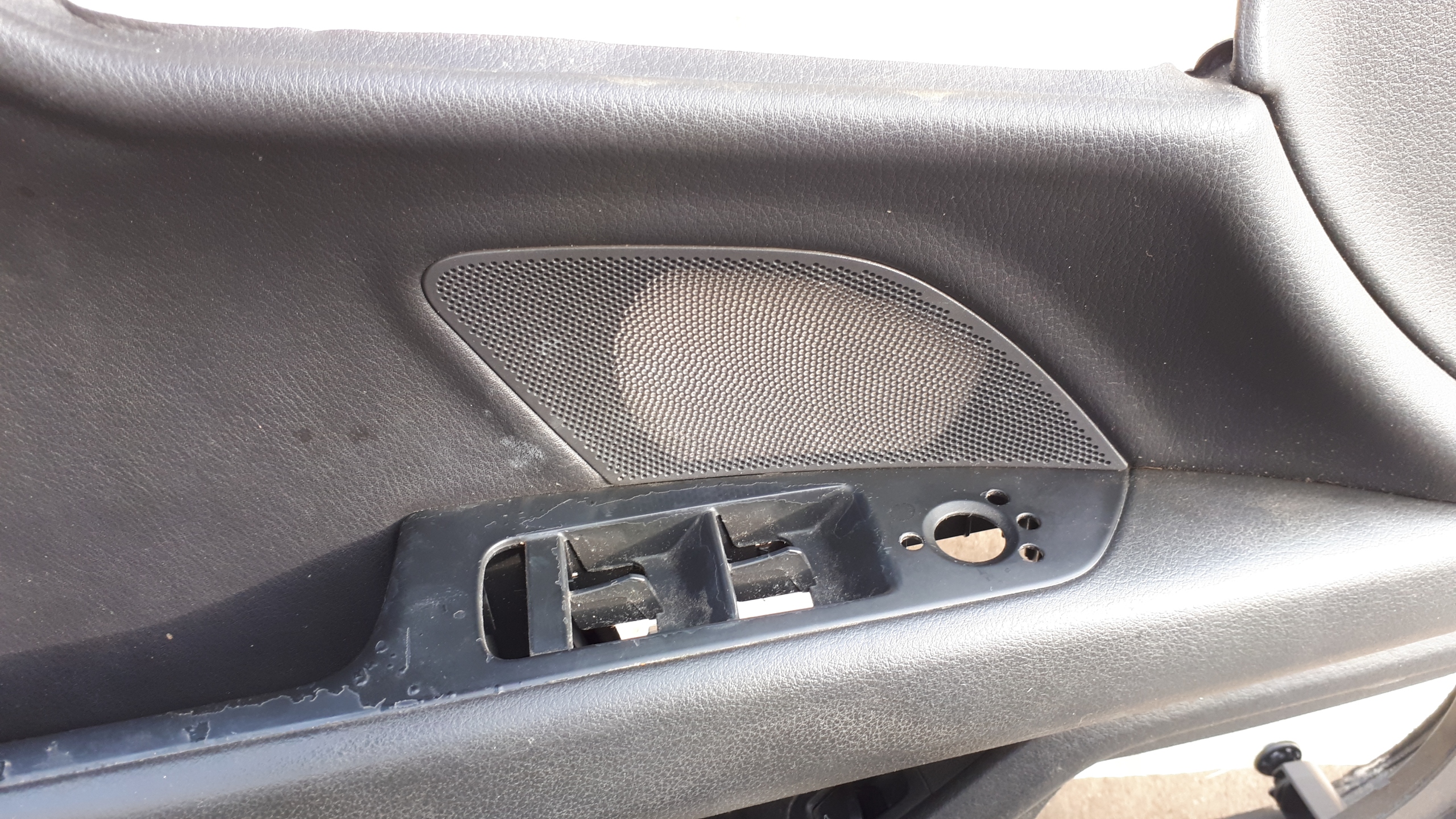 A7 4G side upholstery door left front 4G8867021