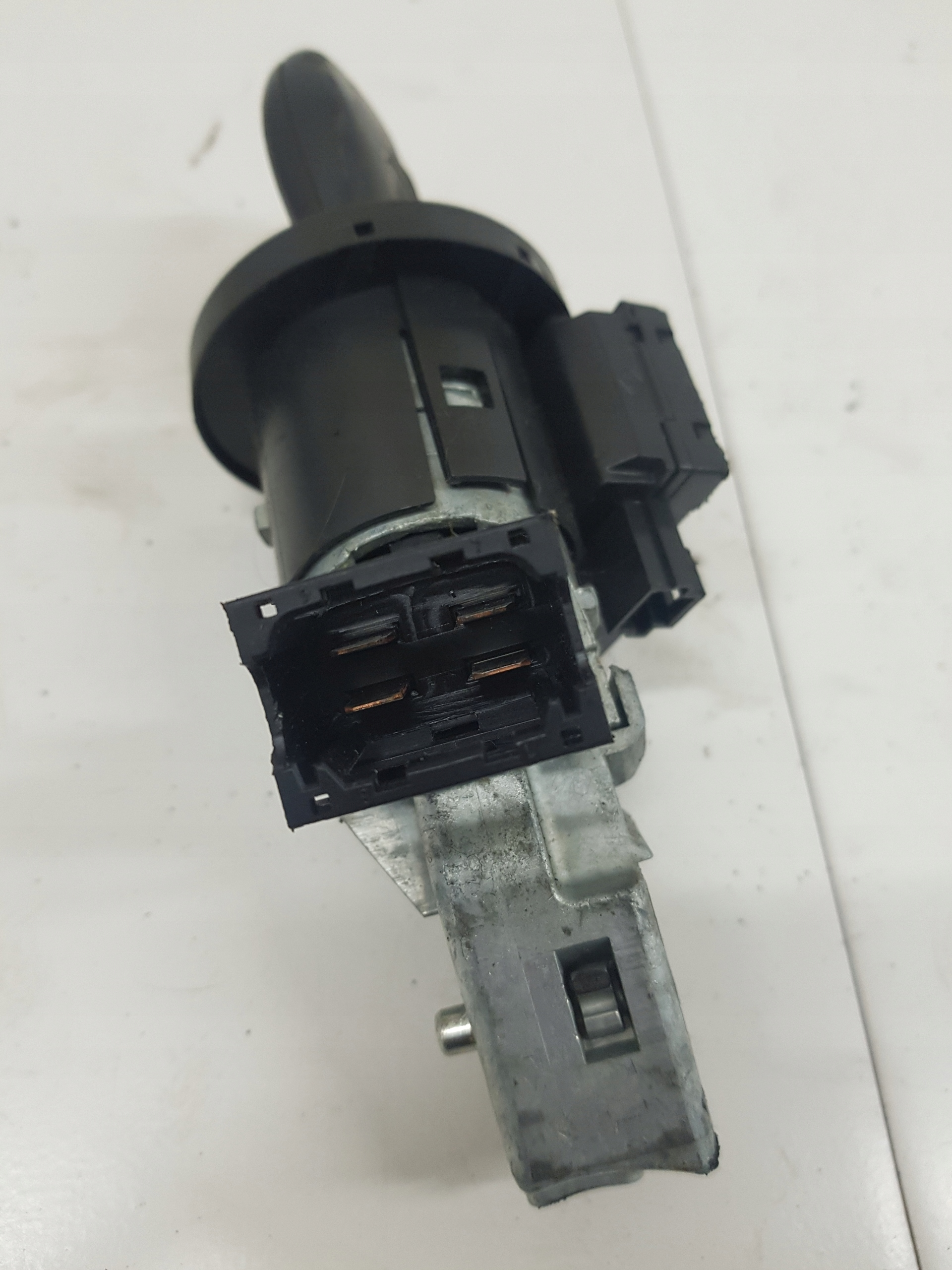 ignition Z KLUCZYKIEM RENAULT MODUS 8200214173C