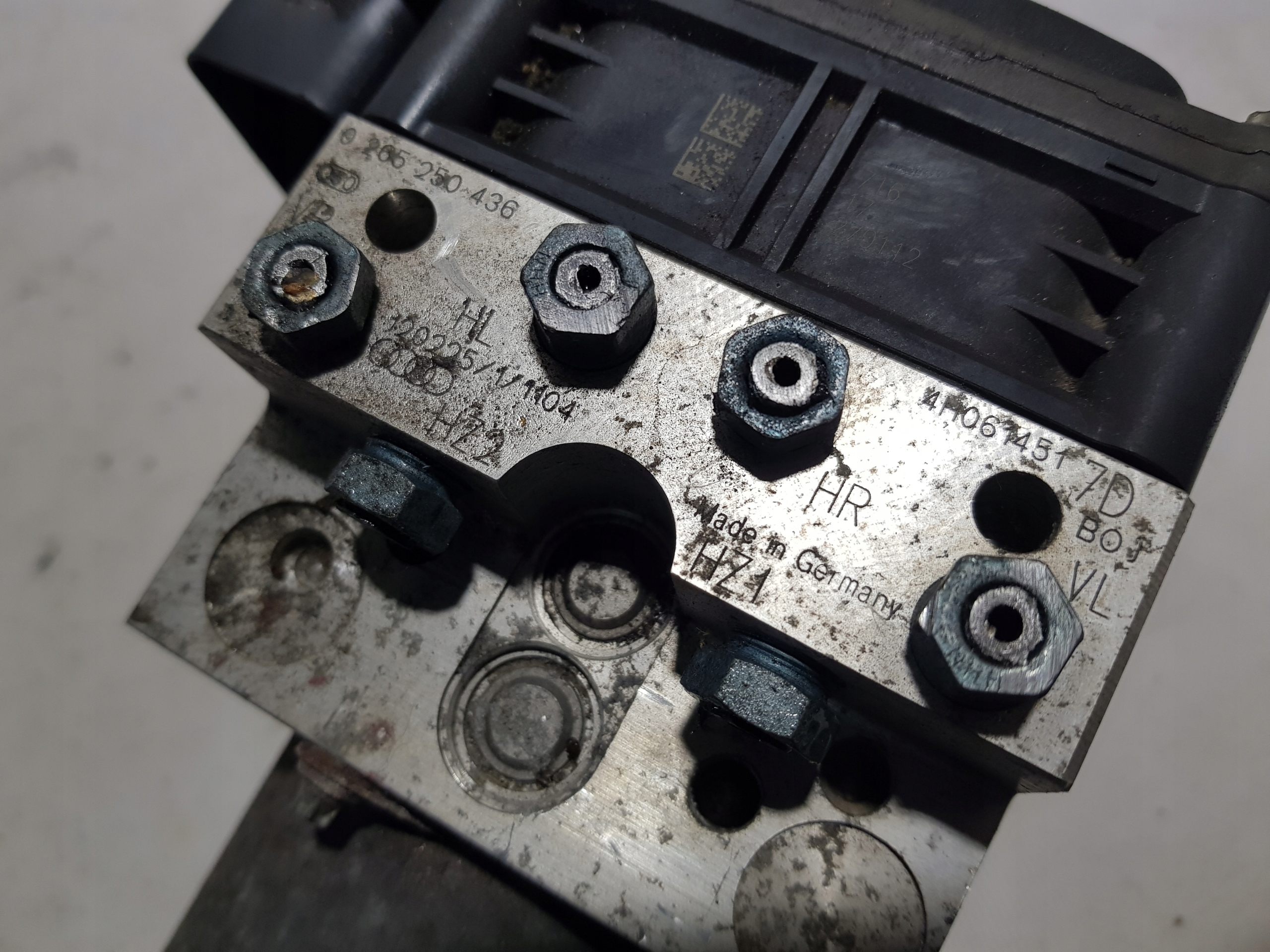 AUDI A8 D4 3.0 TDI Servofreno ABS ESP 4H0907379D 0265960399