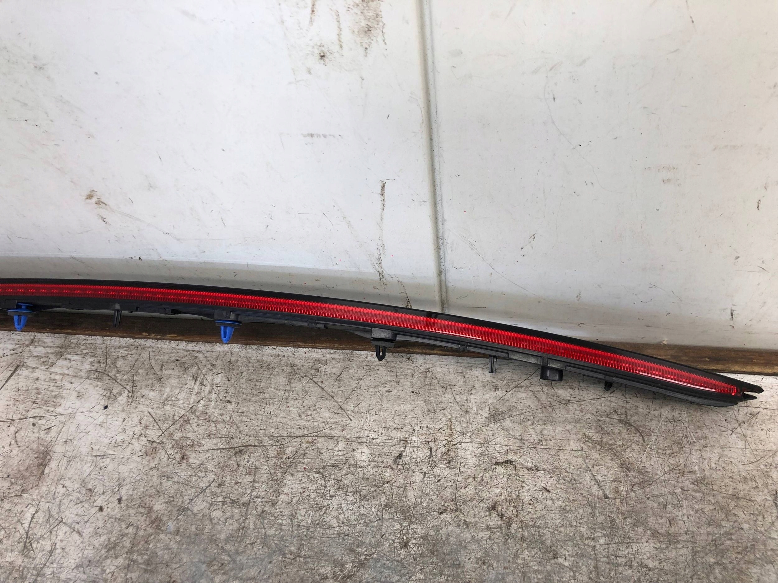 TRZECIE light STOP PORSCHE 991 99163118703